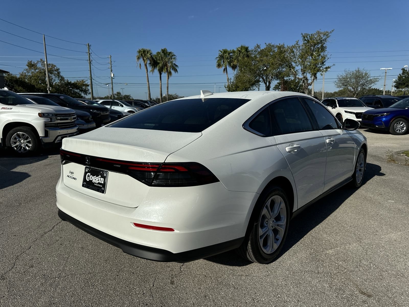 2025 Honda Accord LX - Photo 8