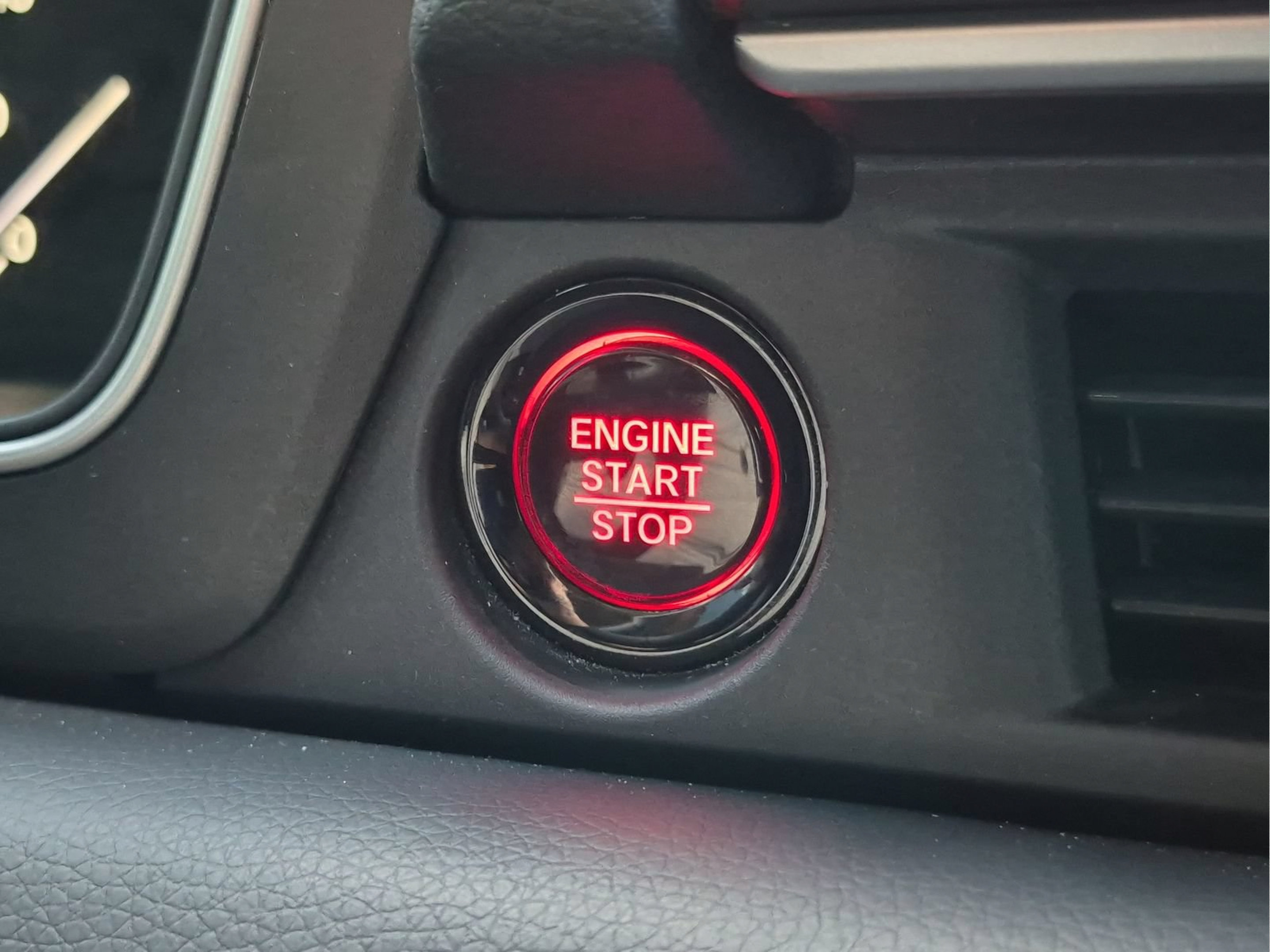 2025 Honda Pilot EX-L - Photo 29