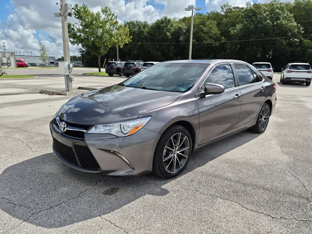 Used 2015 Toyota Camry XLE Sedan
