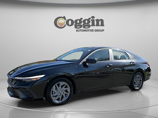 2024 Hyundai Elantra SEL Sedan