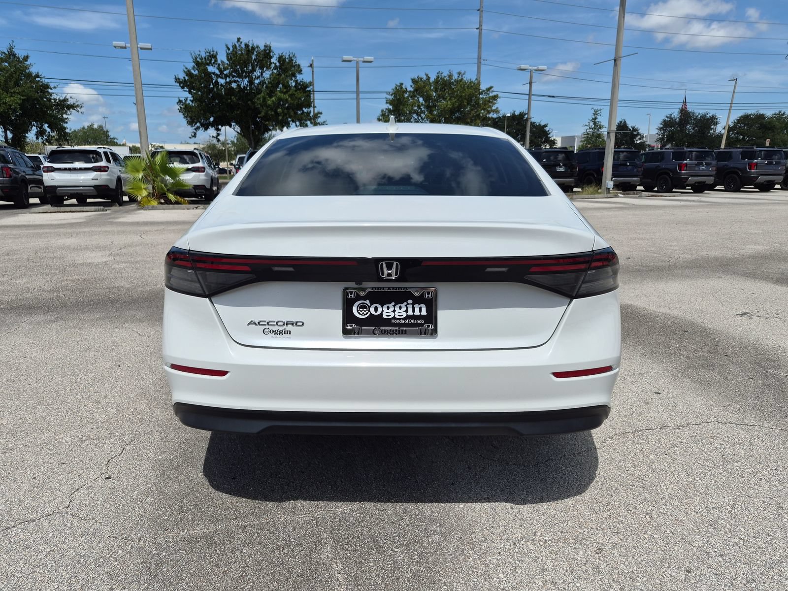 2024 Honda Accord LX - Photo 6