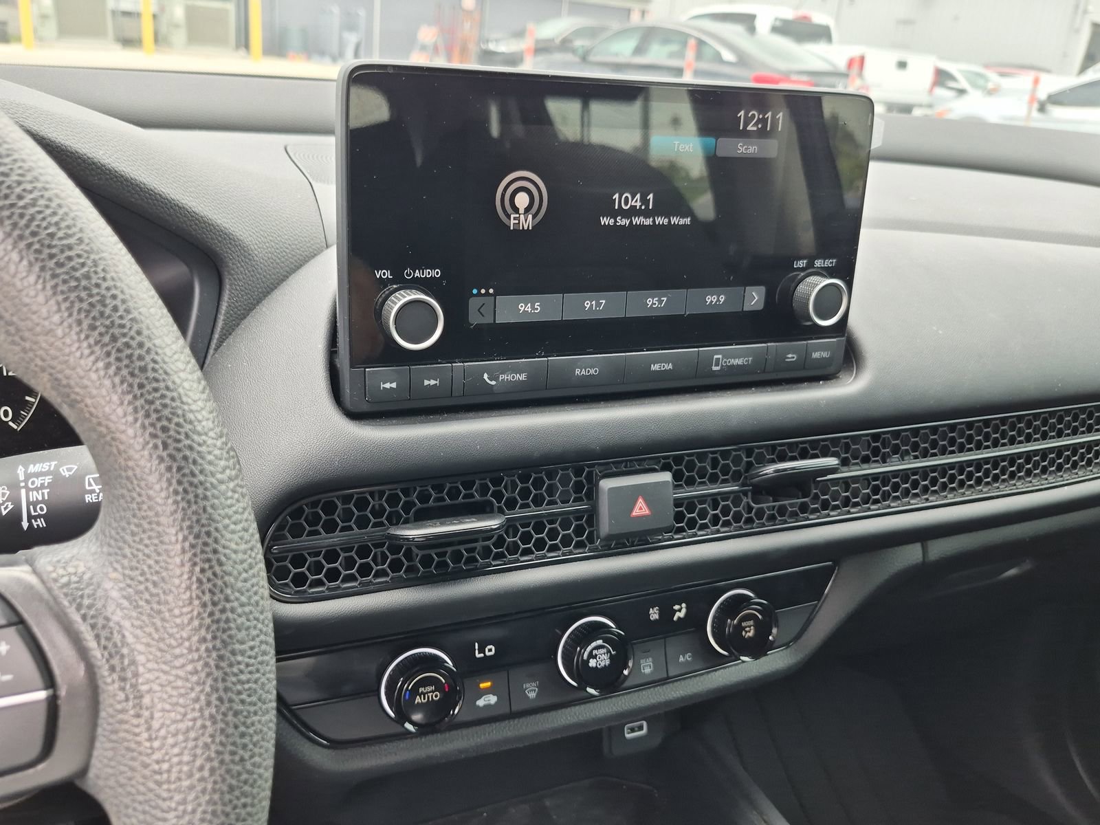 2023 Honda HR-V LX - Photo 13