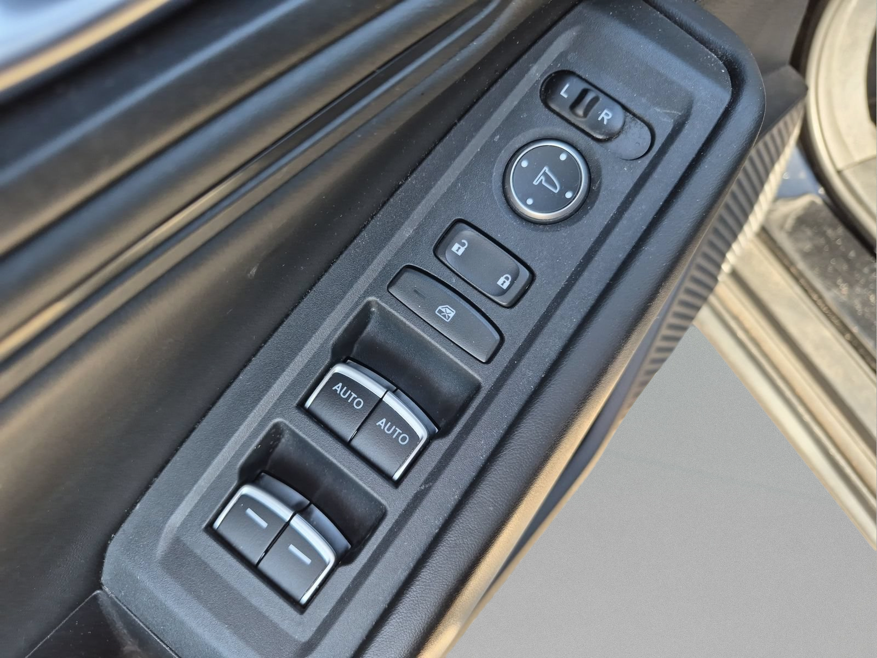 2023 Honda Accord EX - Photo 15