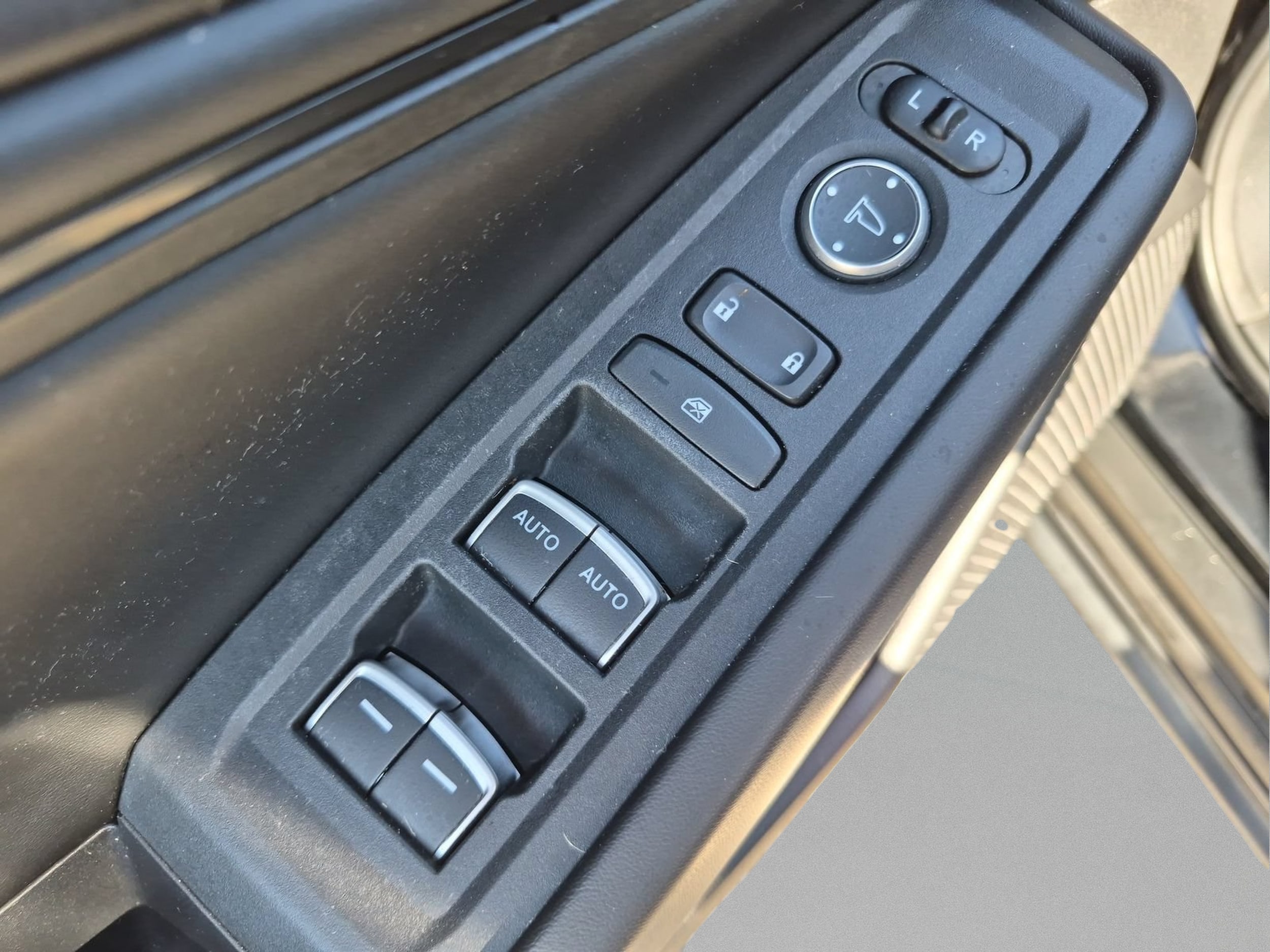 2023 Honda Accord EX - Photo 16