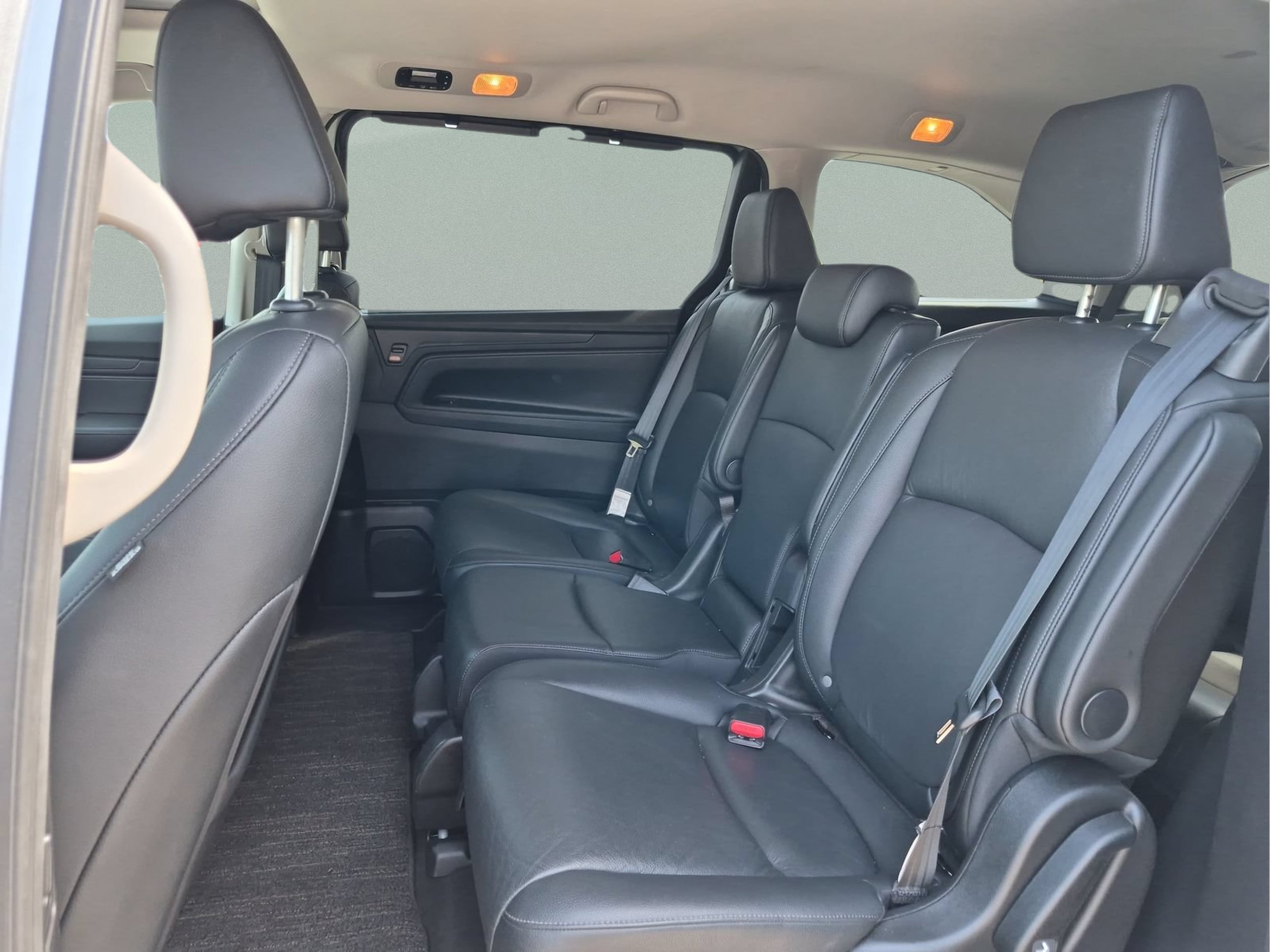 2025 Honda Odyssey EX-L - Photo 18