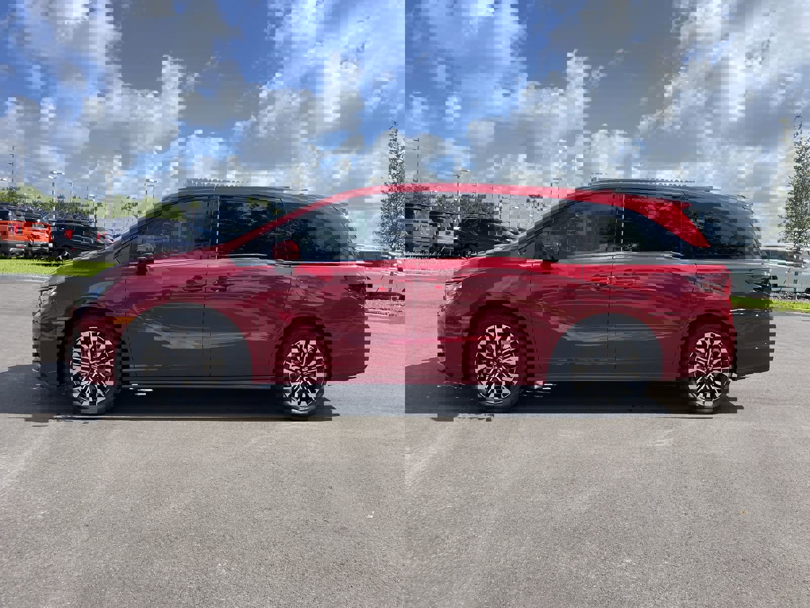 2026 Honda Odyssey Elite photo 3