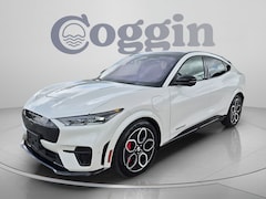 2022 Ford Mustang Mach-E