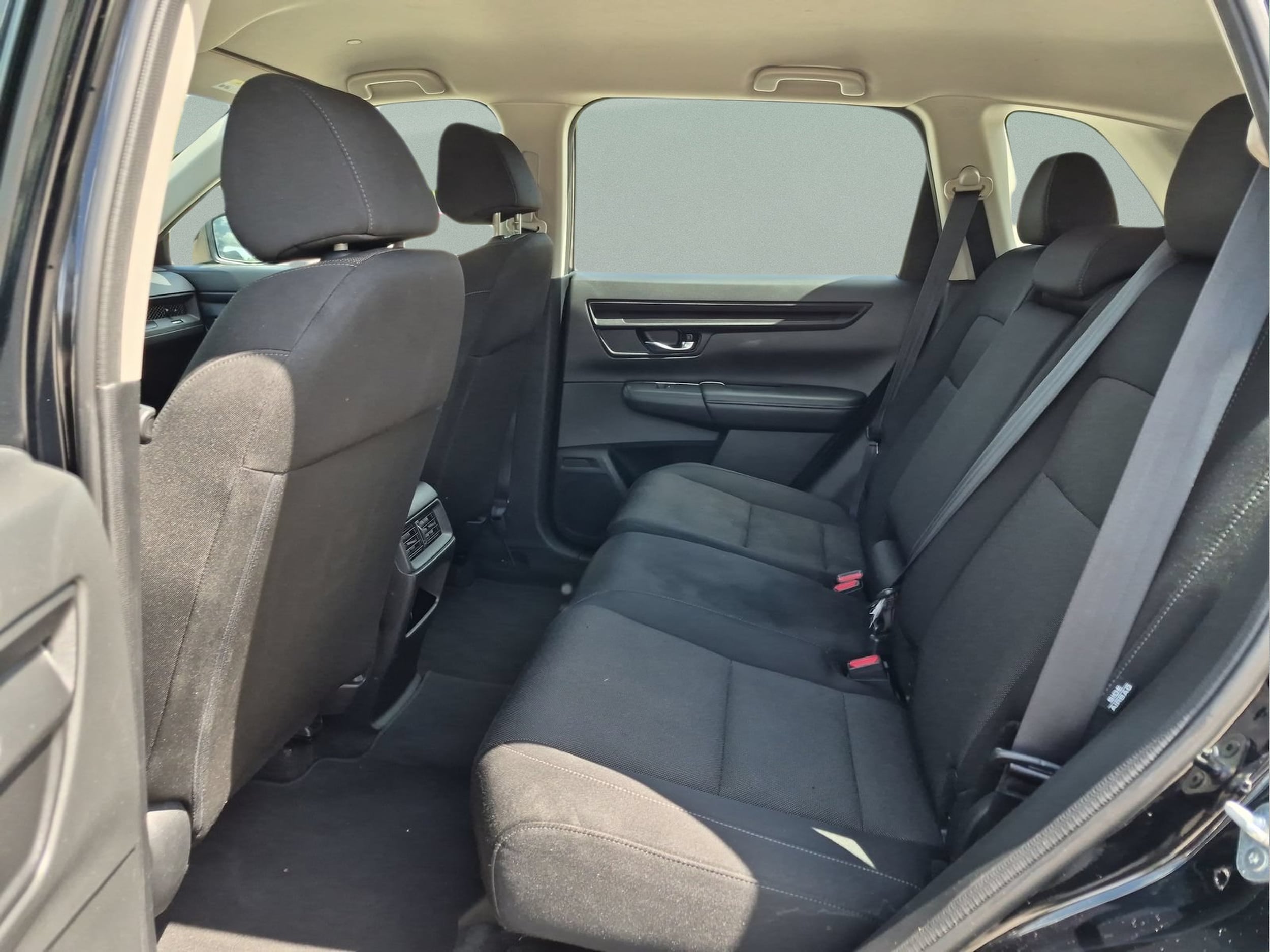 2023 Honda CR-V LX - Photo 18