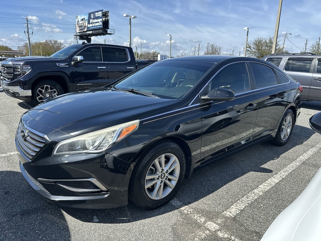 Used 2017 Hyundai Sonata SE Sedan