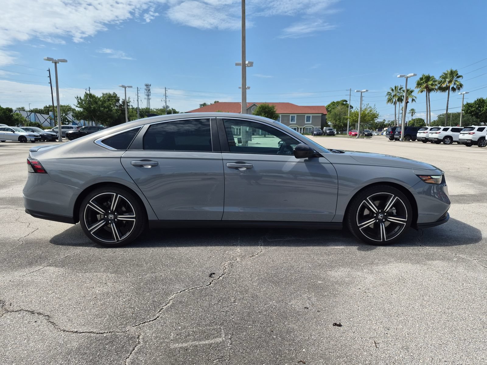 2023 Honda Accord Hybrid Sport - Photo 8
