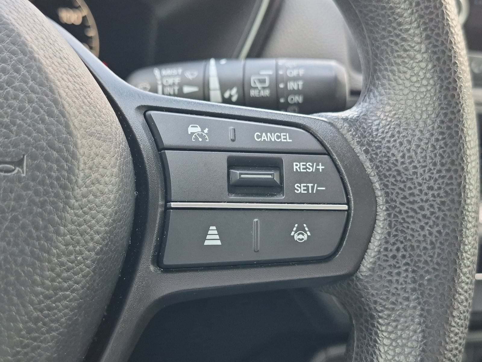 2024 Honda CR-V EX - Photo 11