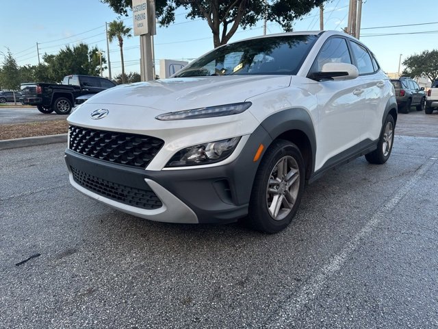 2022 Hyundai Kona SE photo 3
