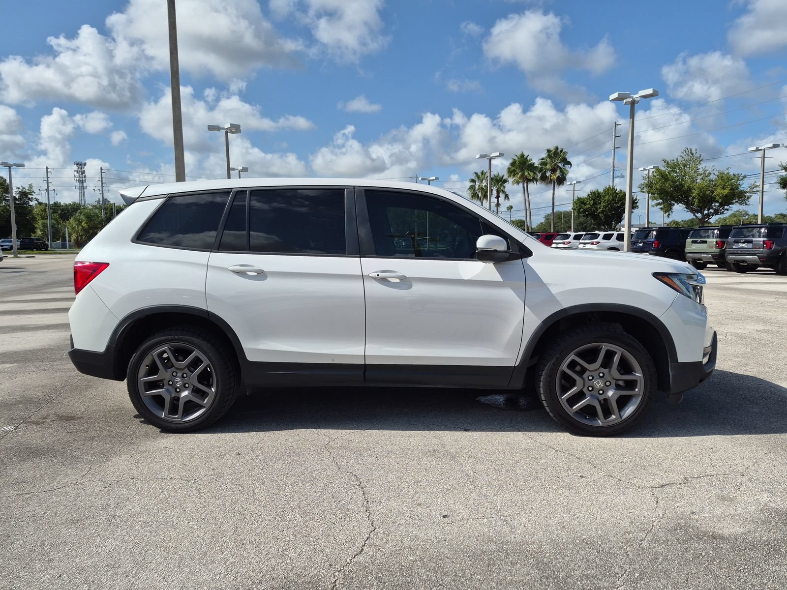 2023 Honda Passport EX-L - Photo 8