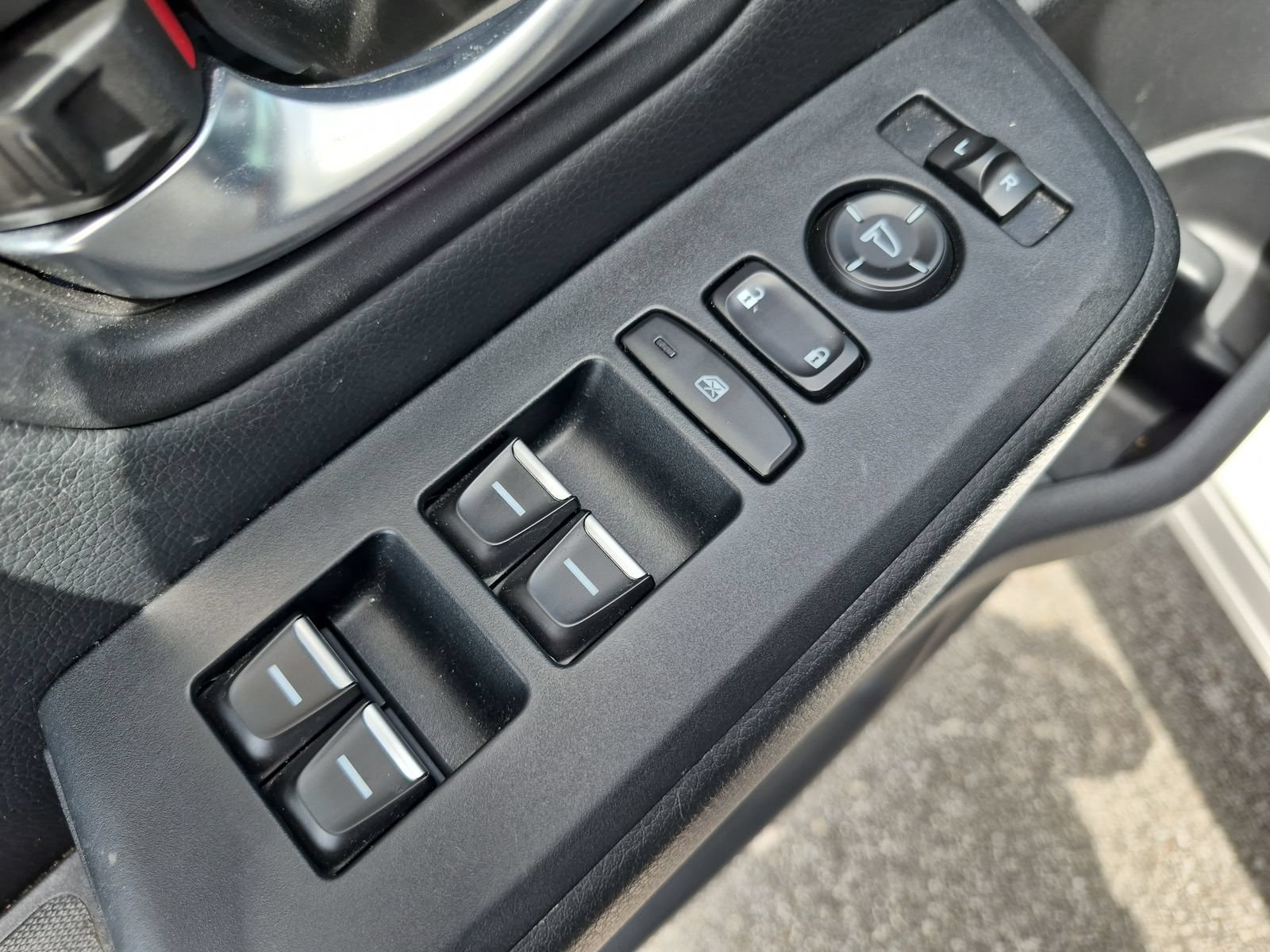 2023 Honda Pilot EX-L - Photo 17