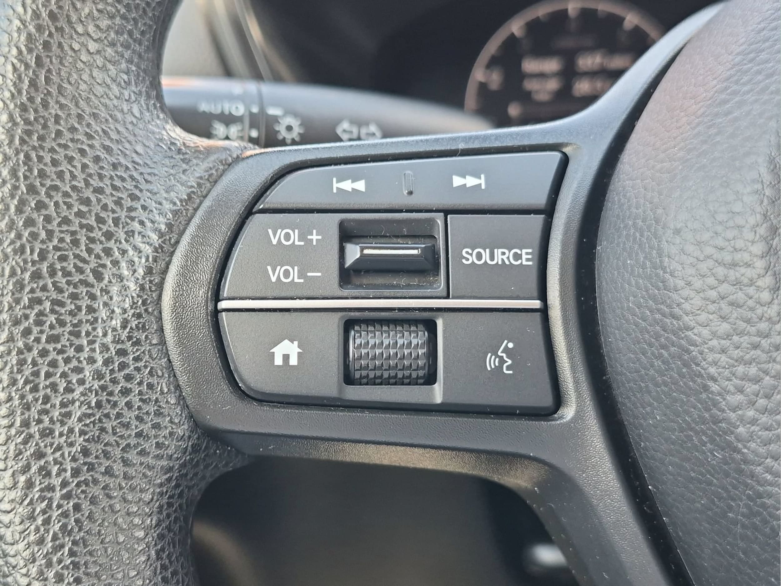 2023 Honda CR-V LX - Photo 14