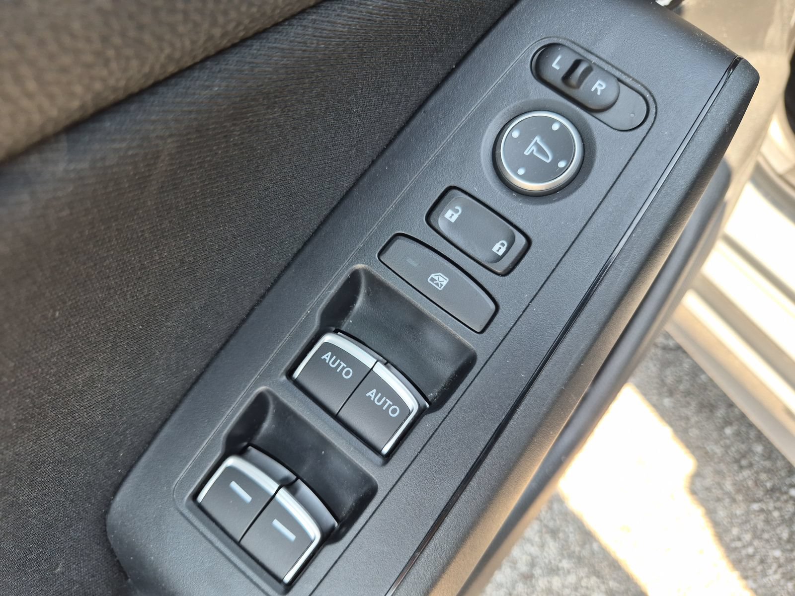 2025 Honda Civic Sport - Photo 17