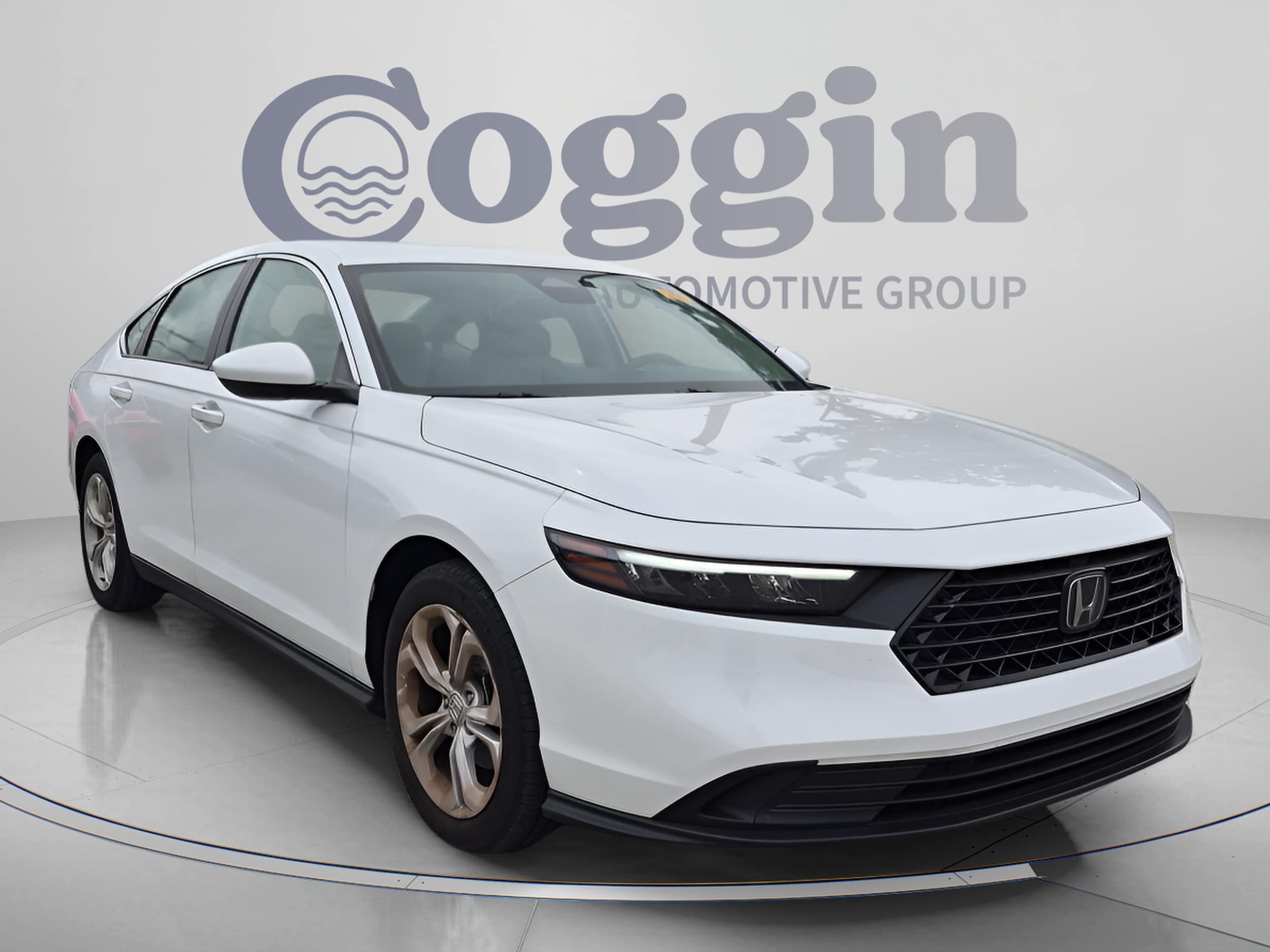 2025 Honda Accord LX - Photo 9