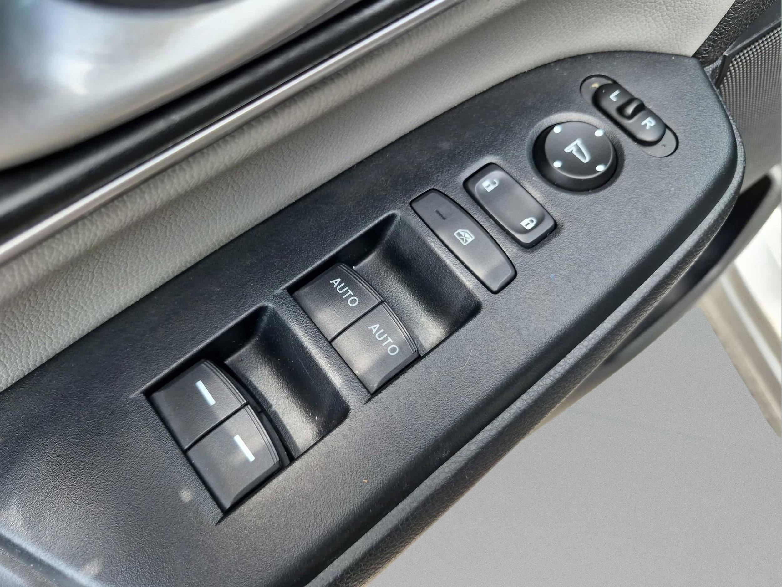 2020 Honda CR-V Touring - Photo 17