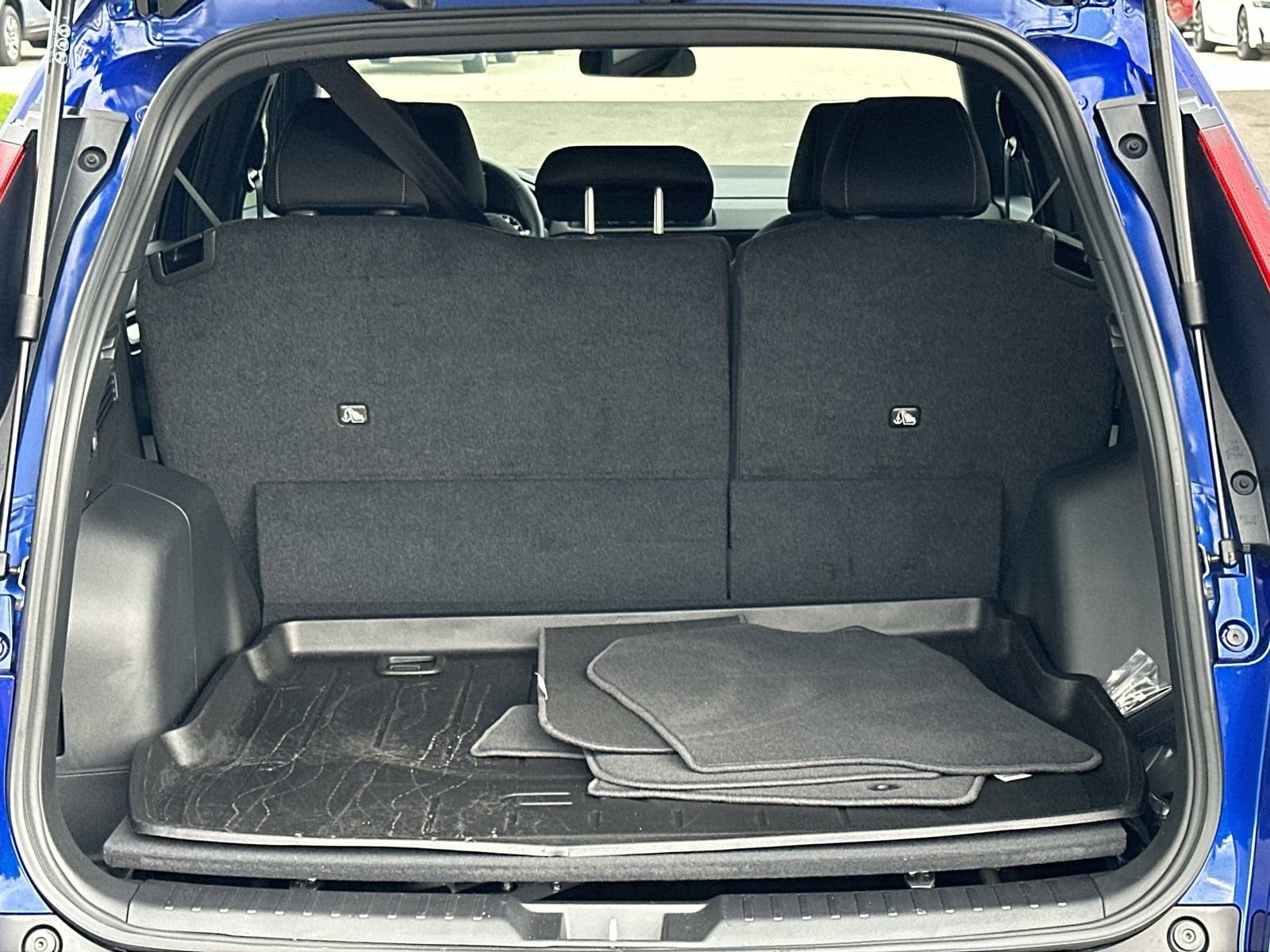 2025 Honda CR-V Hybrid Sport photo 3