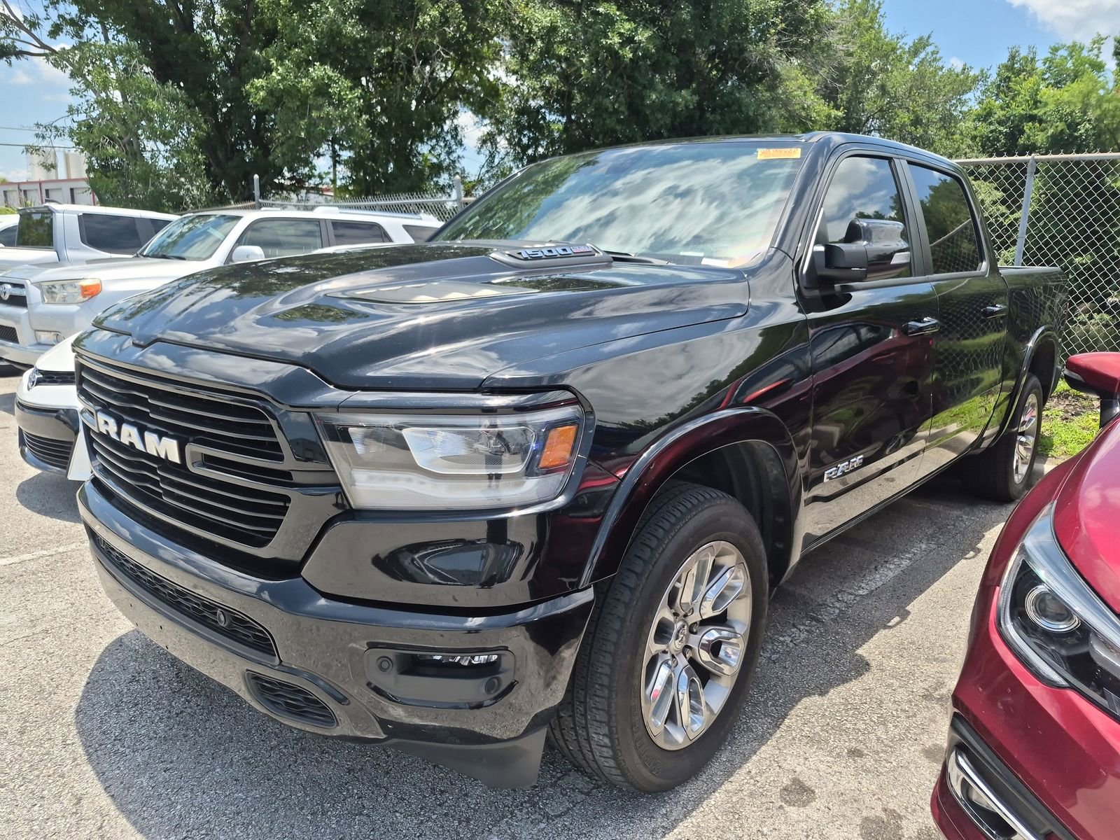 2022 RAM 1500 Laramie 4x4 Crew Cab 5'7's photo