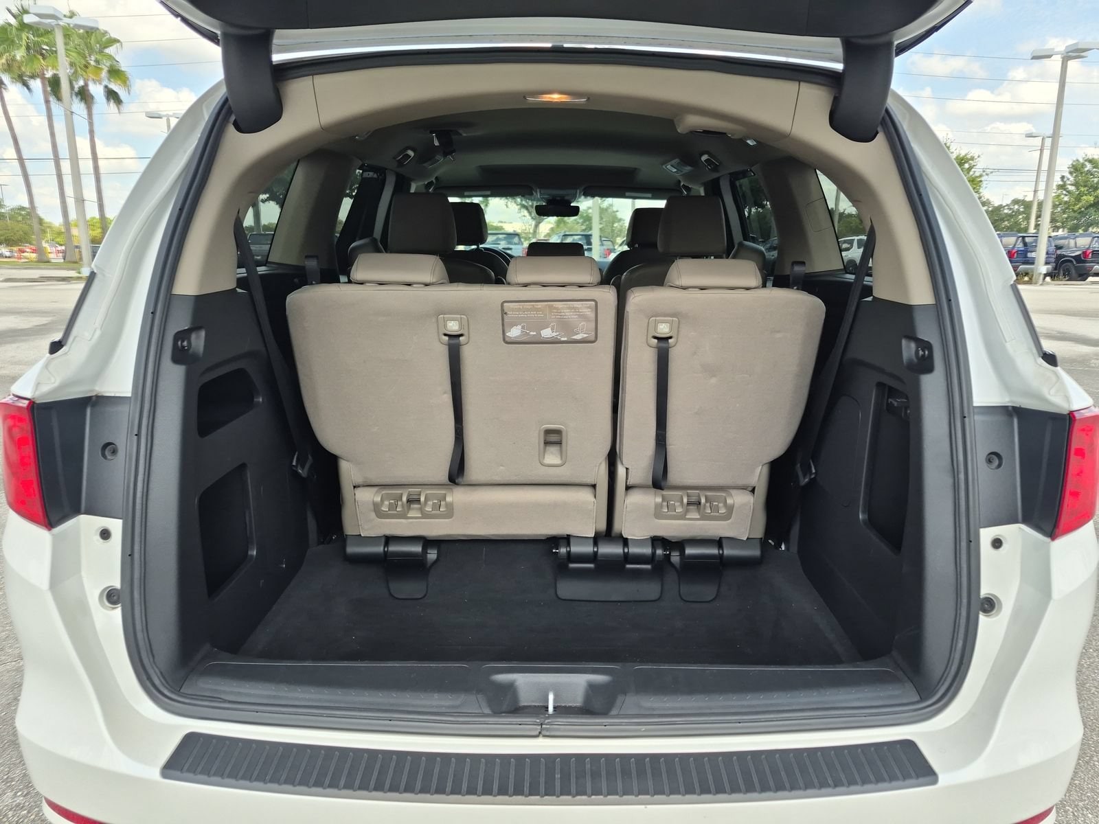 2024 Honda Odyssey EX-L - Photo 33