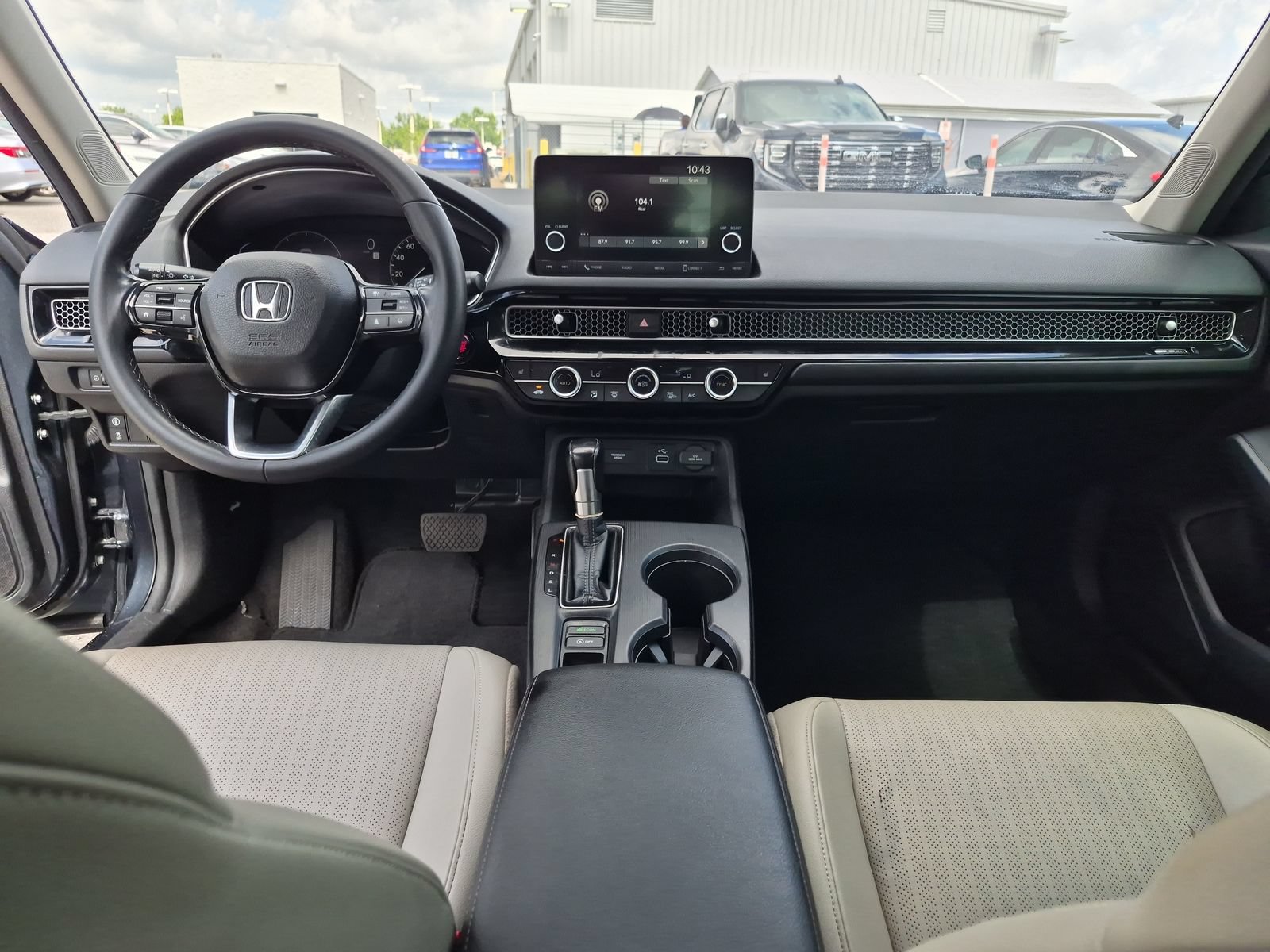 2022 Honda Civic Hatchback EX-L - Photo 31