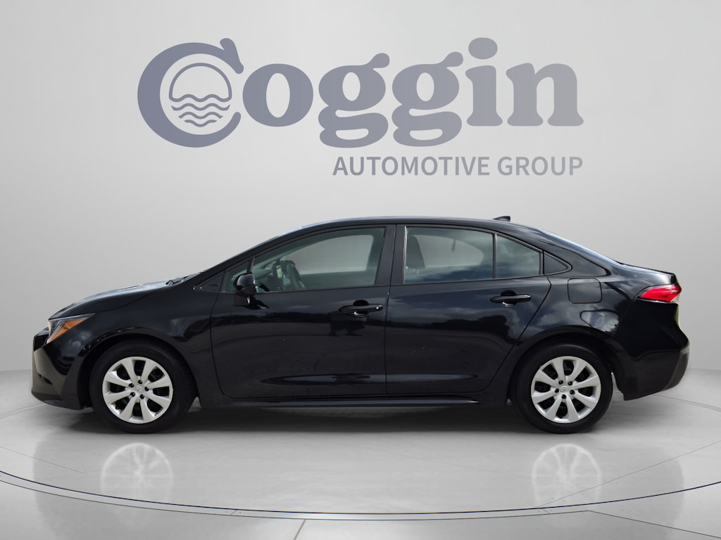 Used 2024 Toyota Corolla LE Sedan
