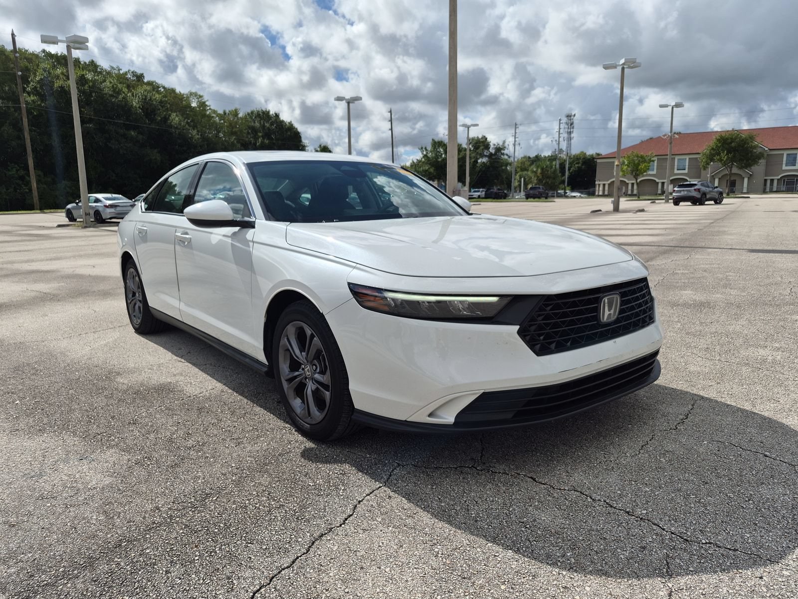2023 Honda Accord EX - Photo 9