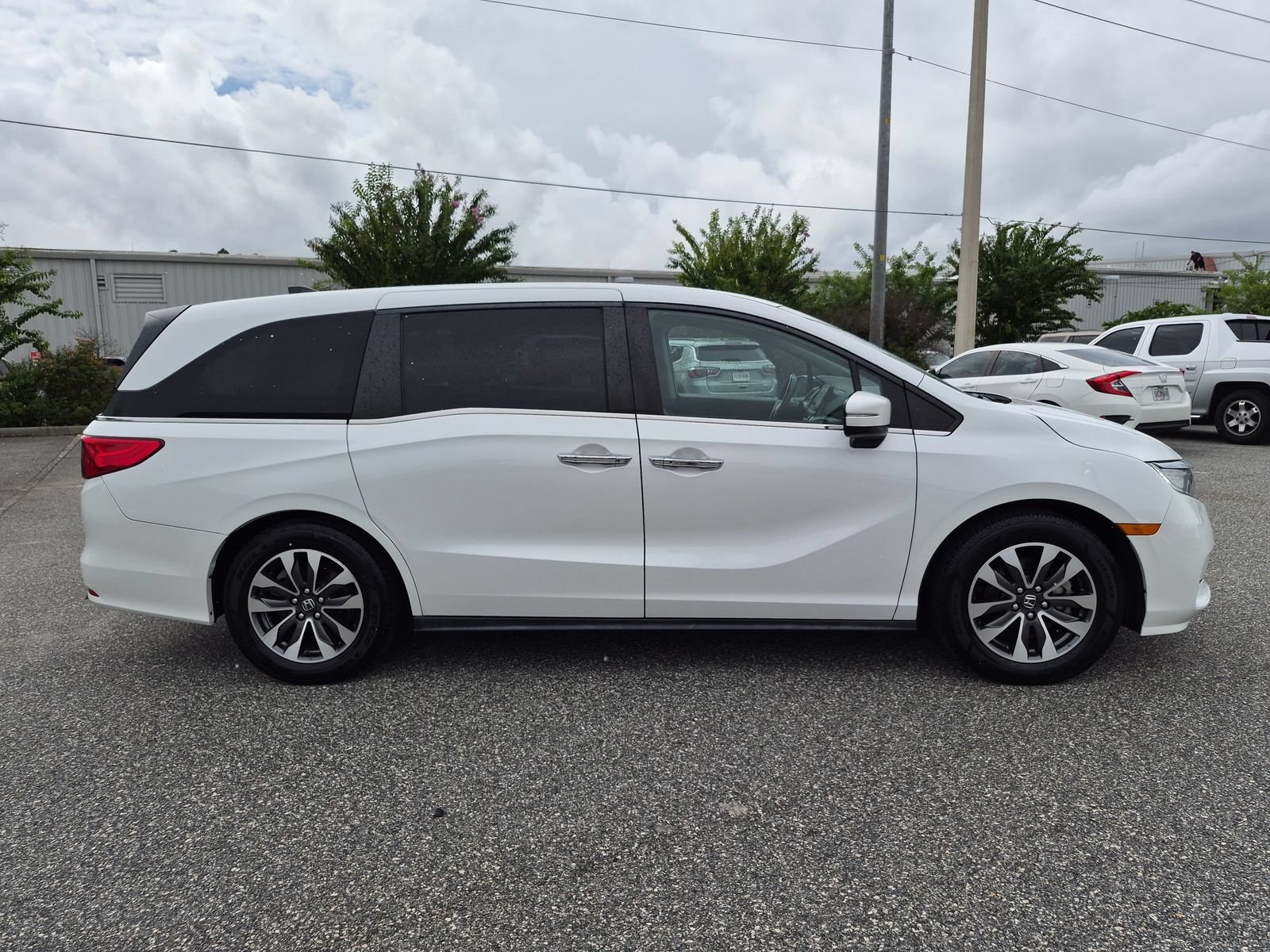 2022 Honda Odyssey EX-L - Photo 8