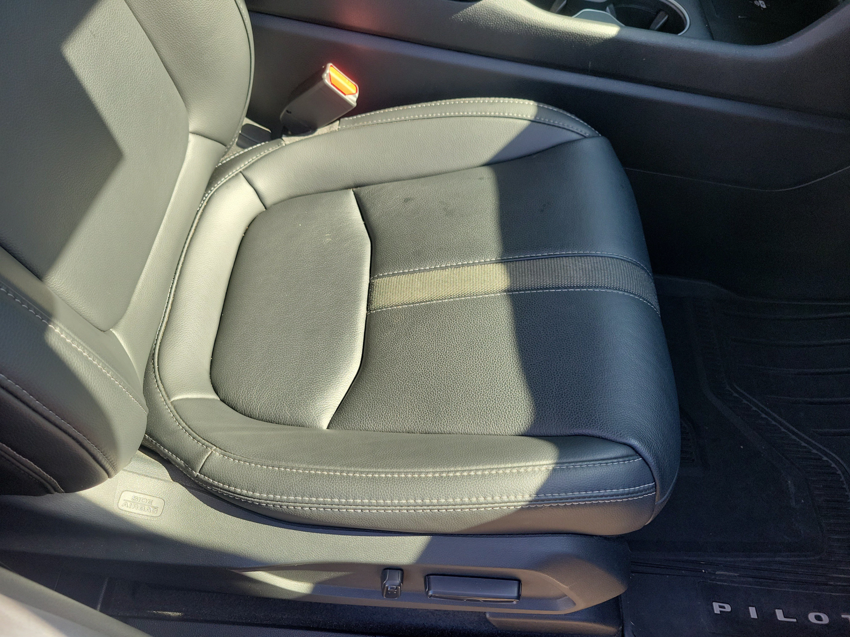 2023 Honda Pilot Touring - Photo 20