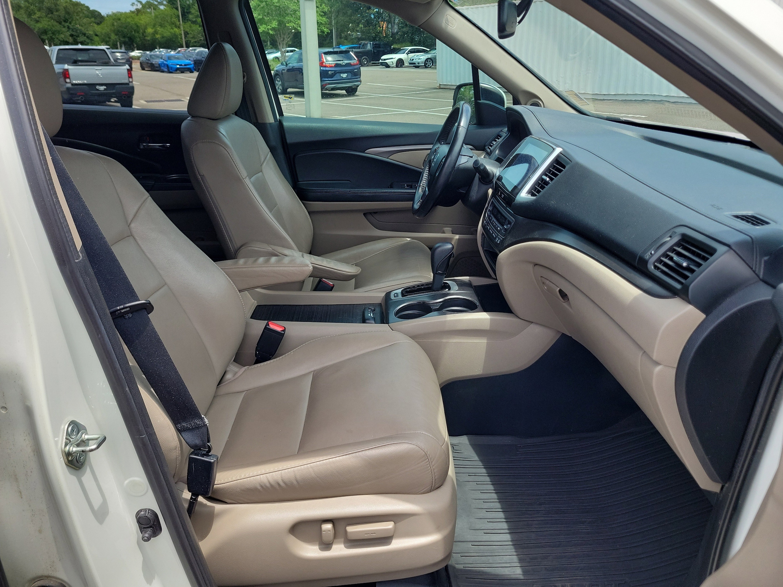 2017 Honda Pilot EX-L - Photo 19