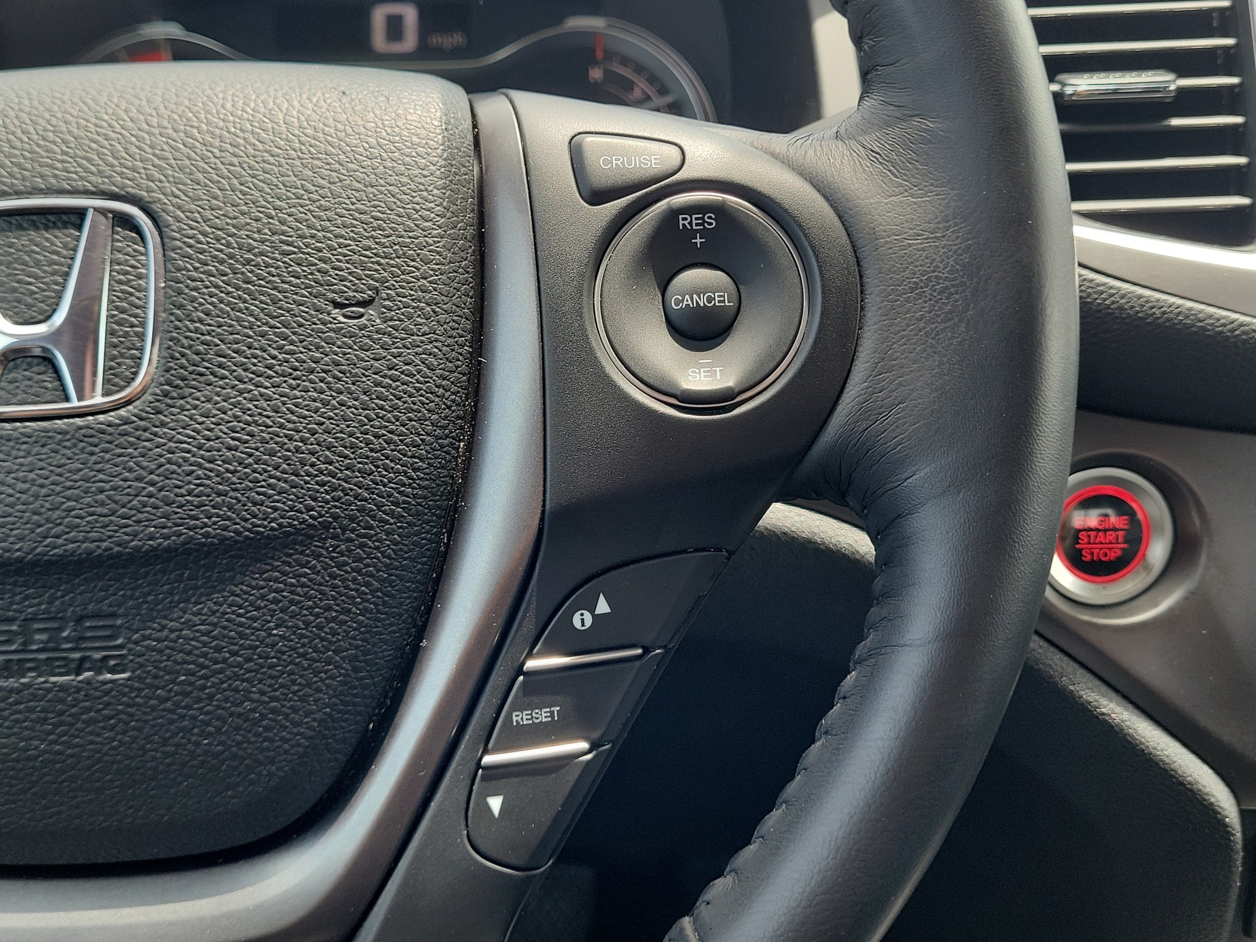 2019 Honda Ridgeline RTL-T - Photo 32