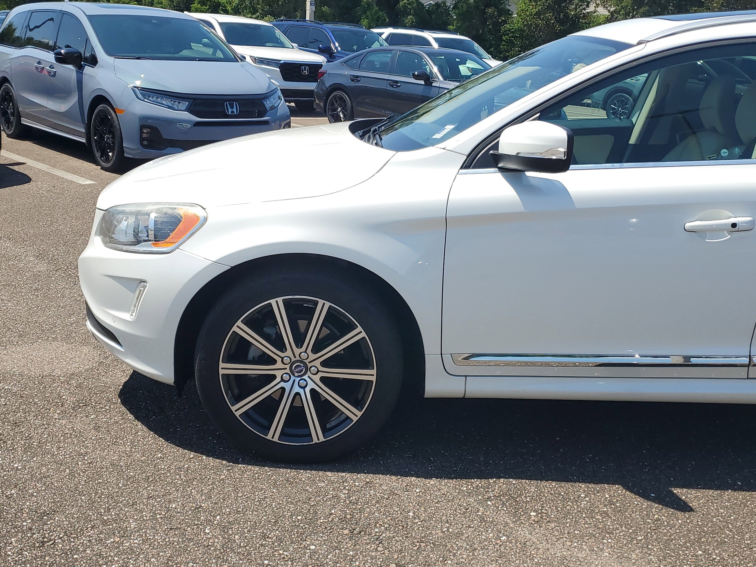 Used 2016 Volvo XC60 Premier with VIN YV440MDK6G2903544 for sale in St. Augustine, FL