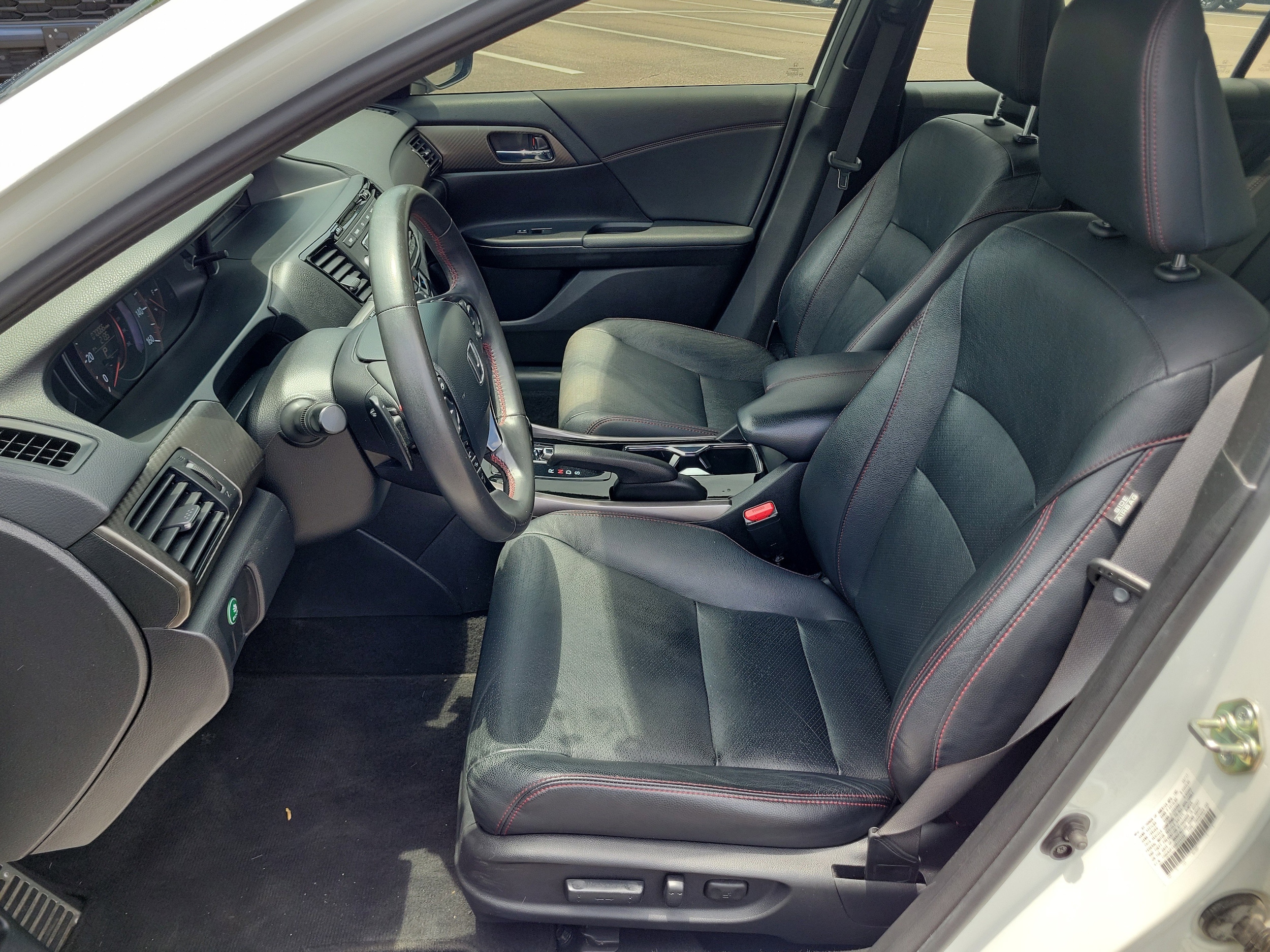 2017 Honda Accord Sport SE - Photo 25