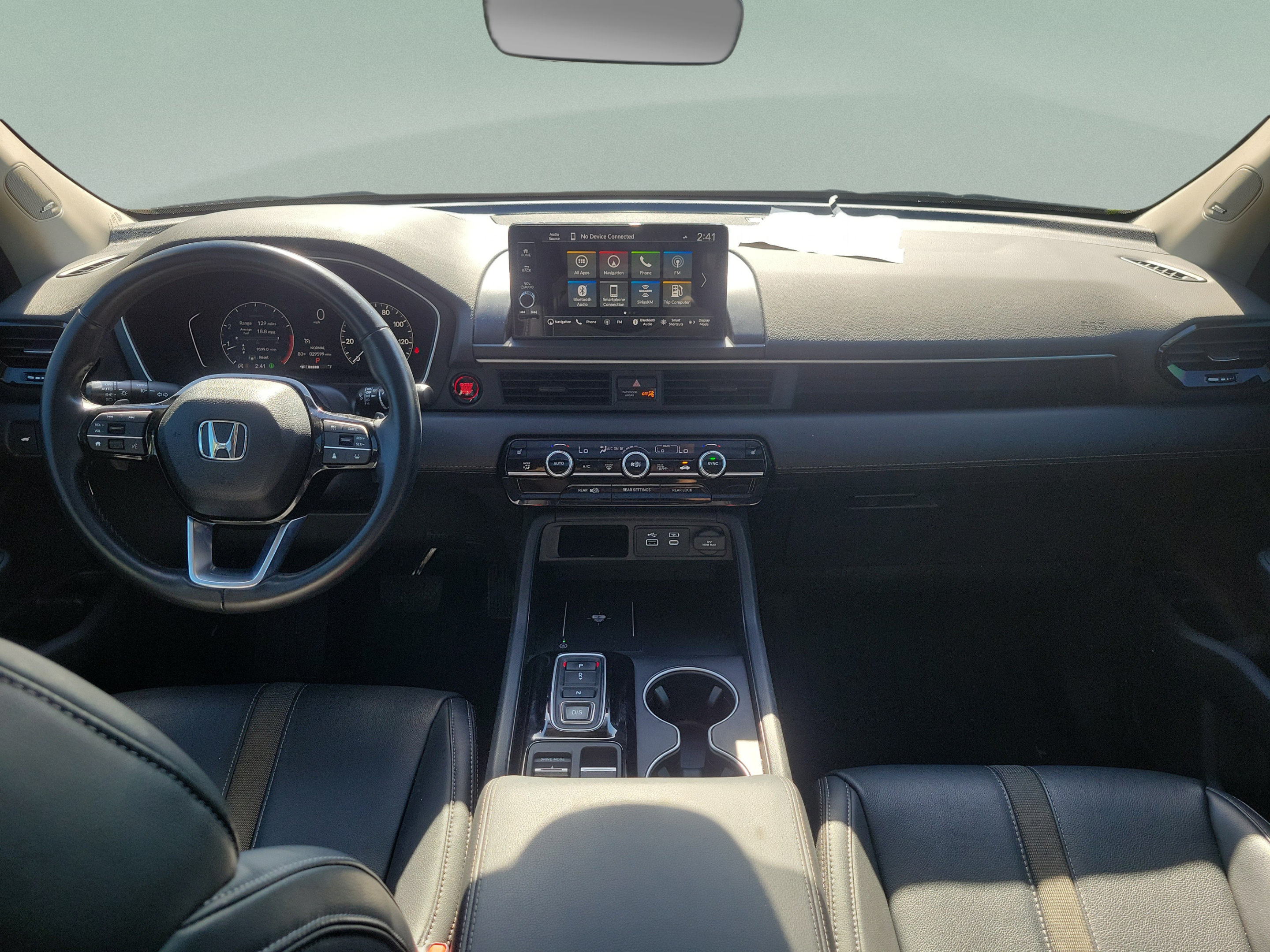 2023 Honda Pilot Touring - Photo 13