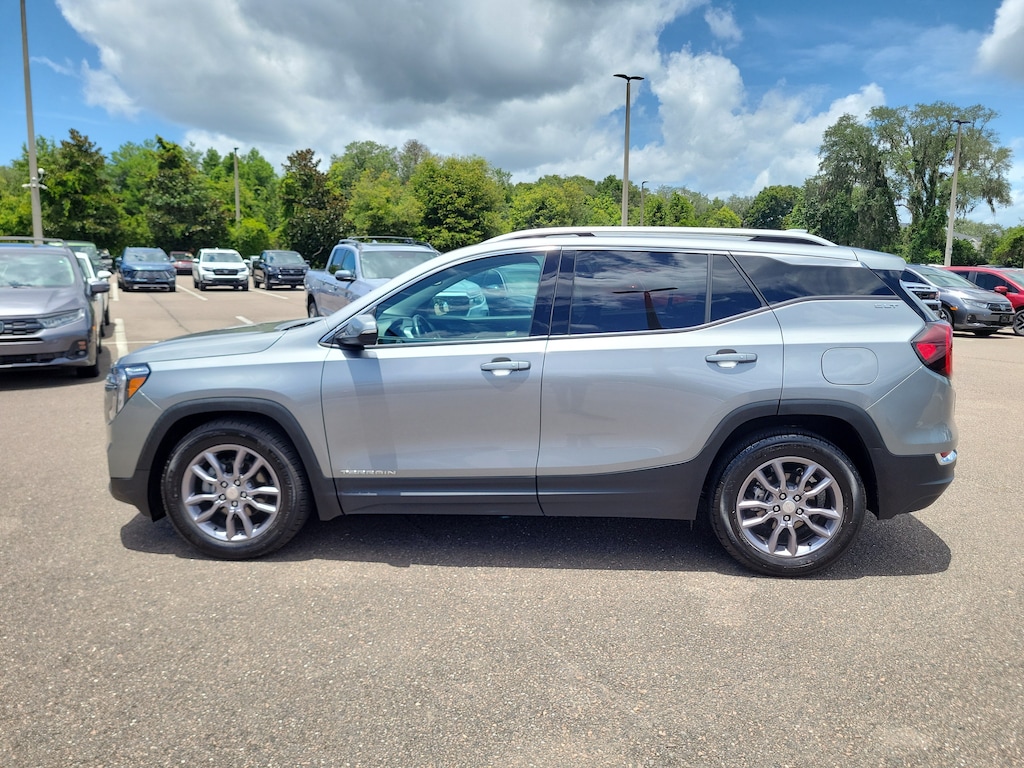 Used 2023 GMC Terrain SLT SUV