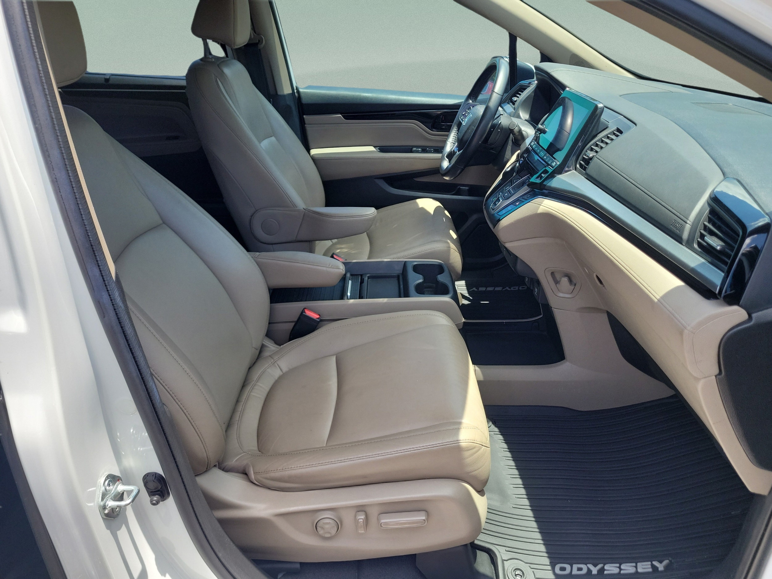 2021 Honda Odyssey Touring - Photo 19