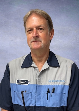 Staff member Bob Gates from ID_204e91f90163
