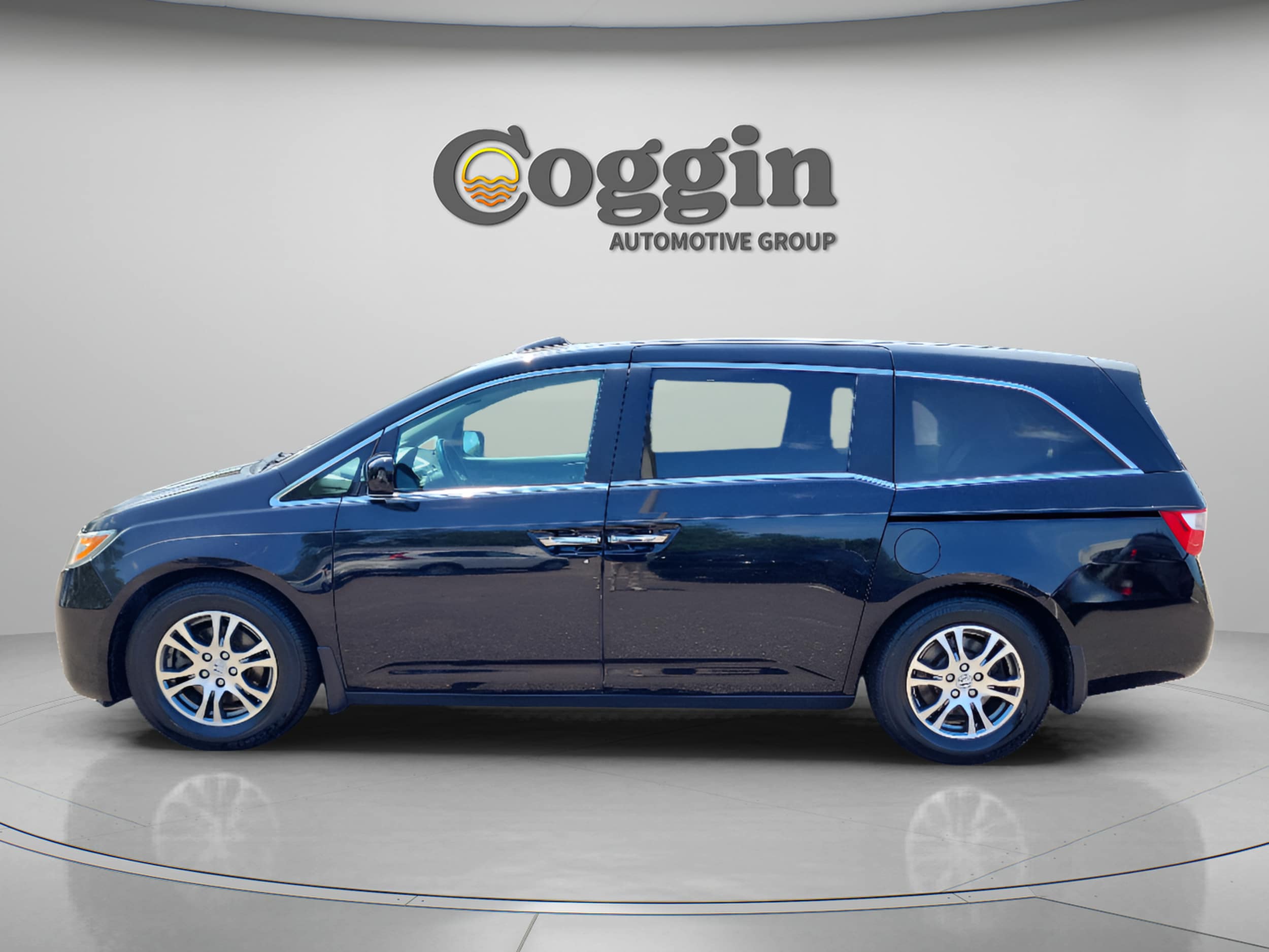 Used 2013 Honda Odyssey EX-L with VIN 5FNRL5H64DB048600 for sale in St. Augustine, FL