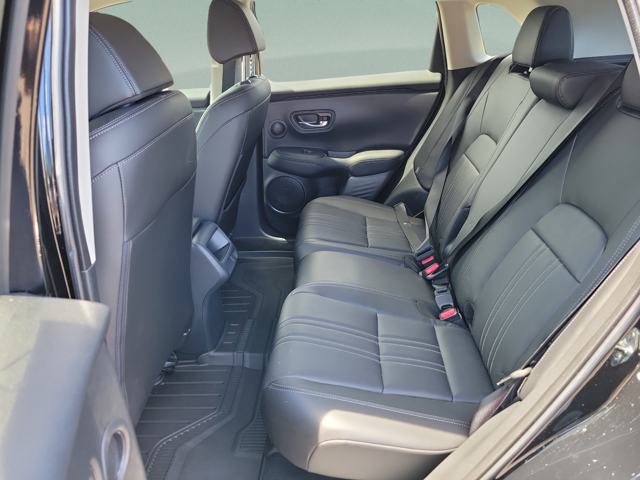 2026 Honda HR-V EX-L - Photo 10
