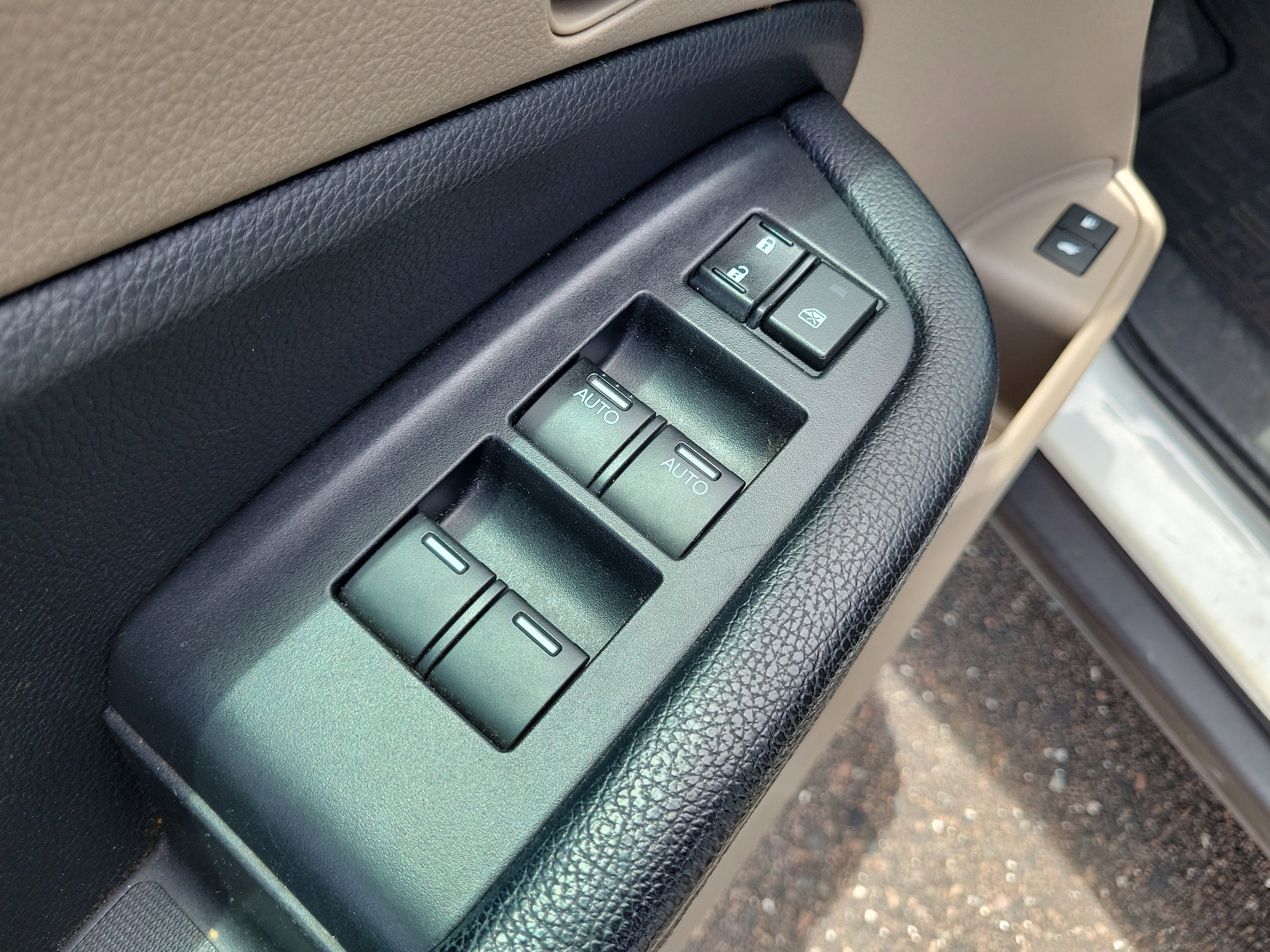 2017 Honda Pilot EX-L - Photo 25
