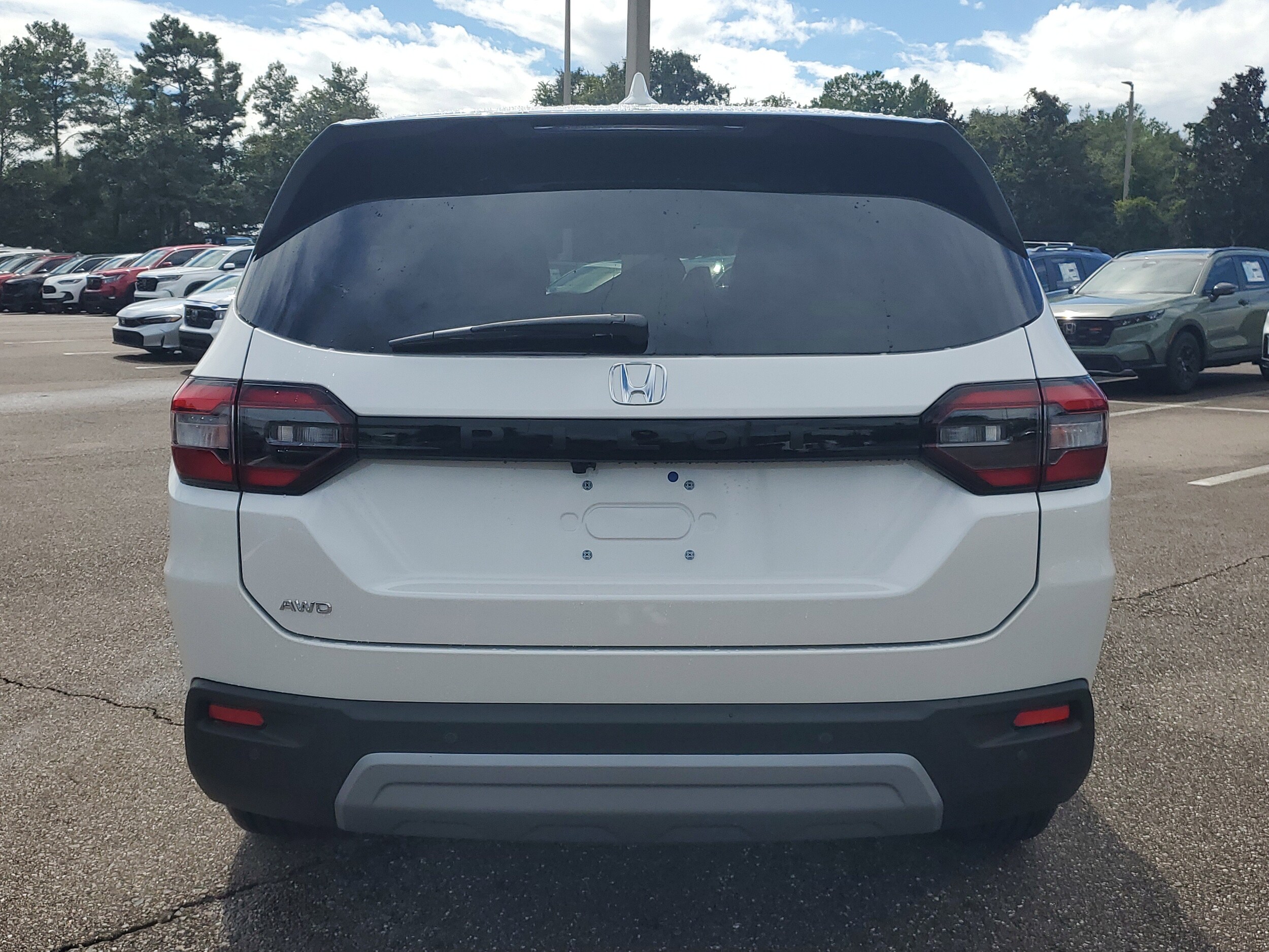 2025 Honda Pilot EX-L photo 4