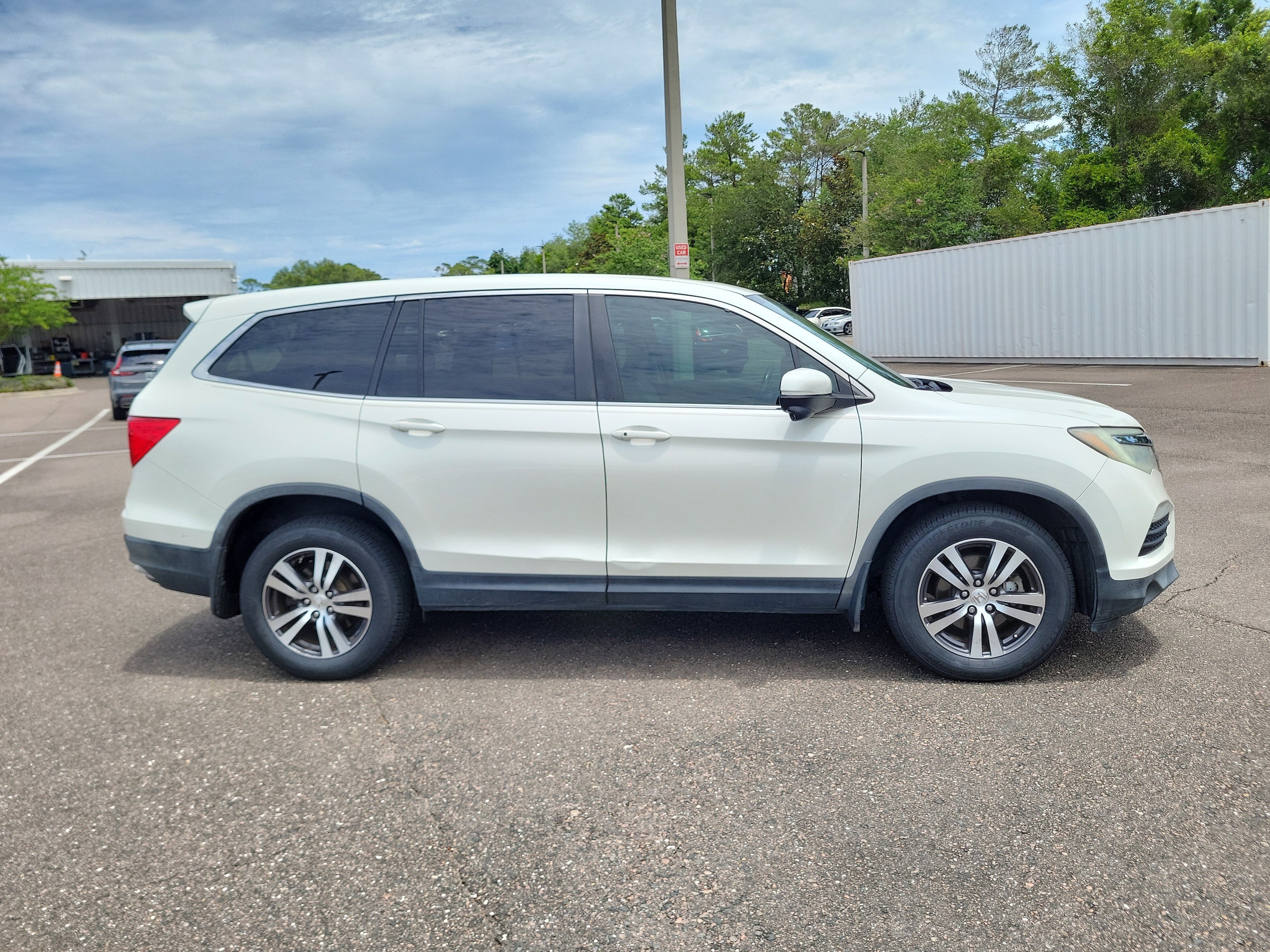 2017 Honda Pilot EX-L - Photo 7