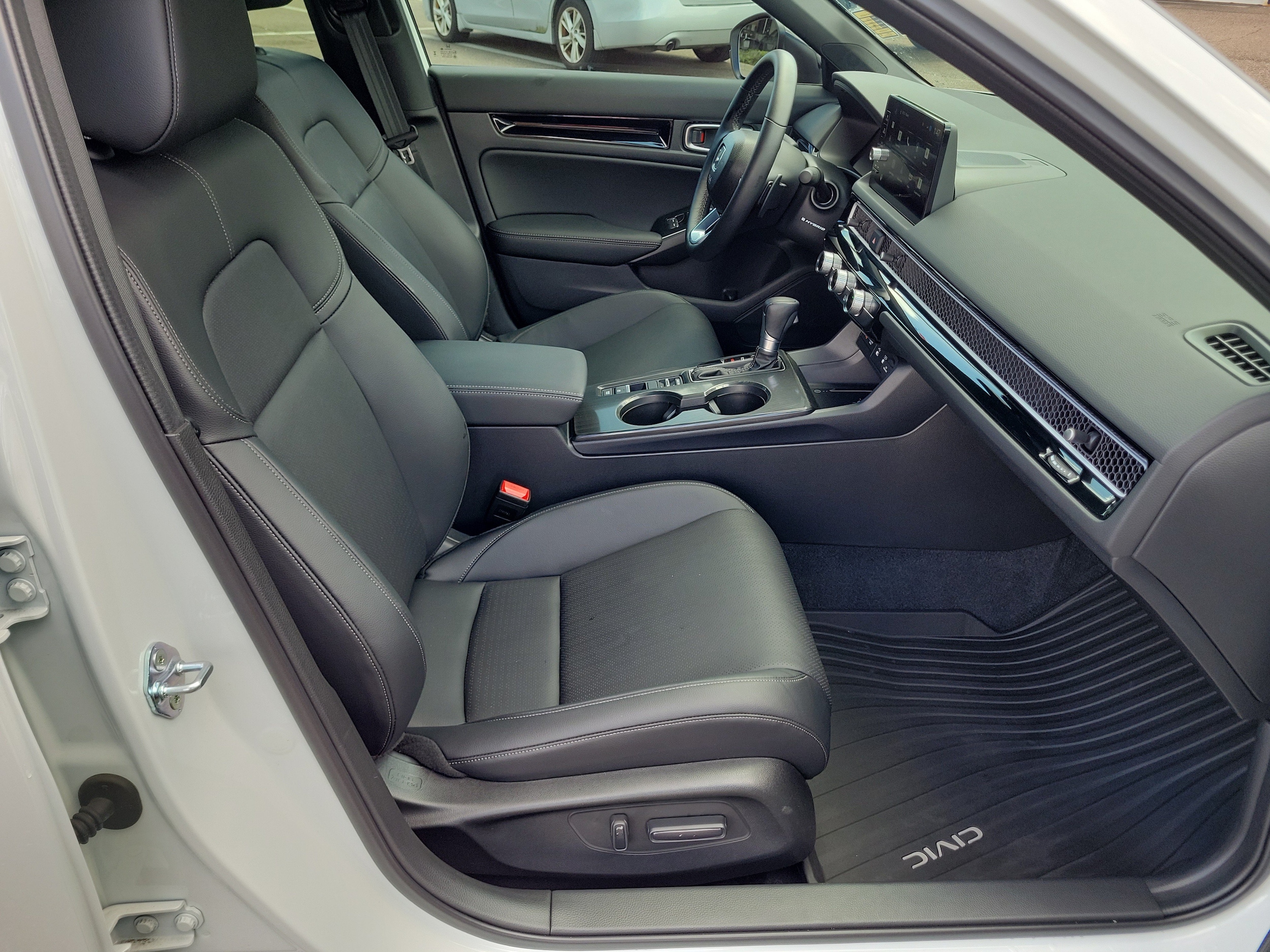 2026 Honda Civic Hatchback Sport Touring - Photo 19