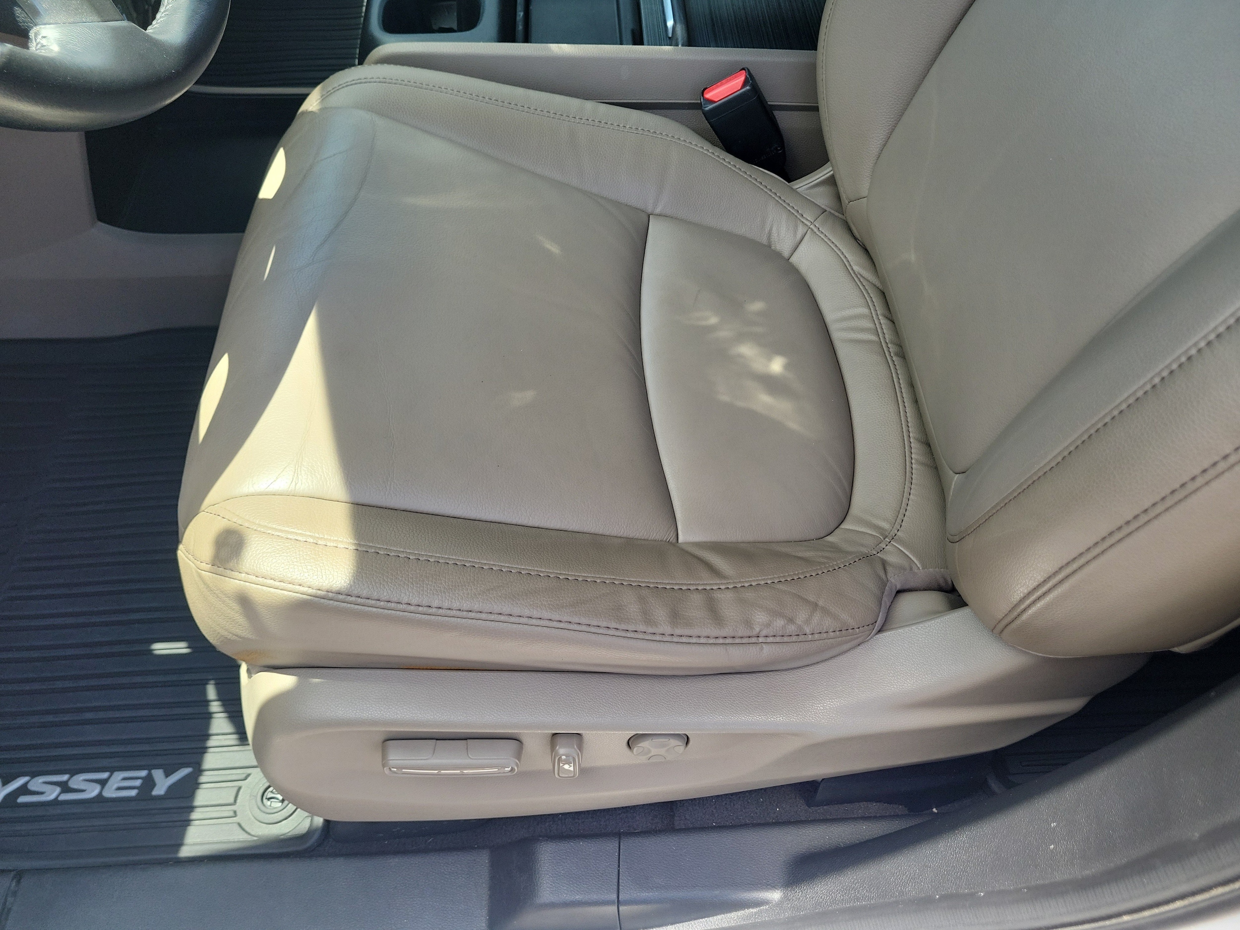 2021 Honda Odyssey Touring - Photo 27