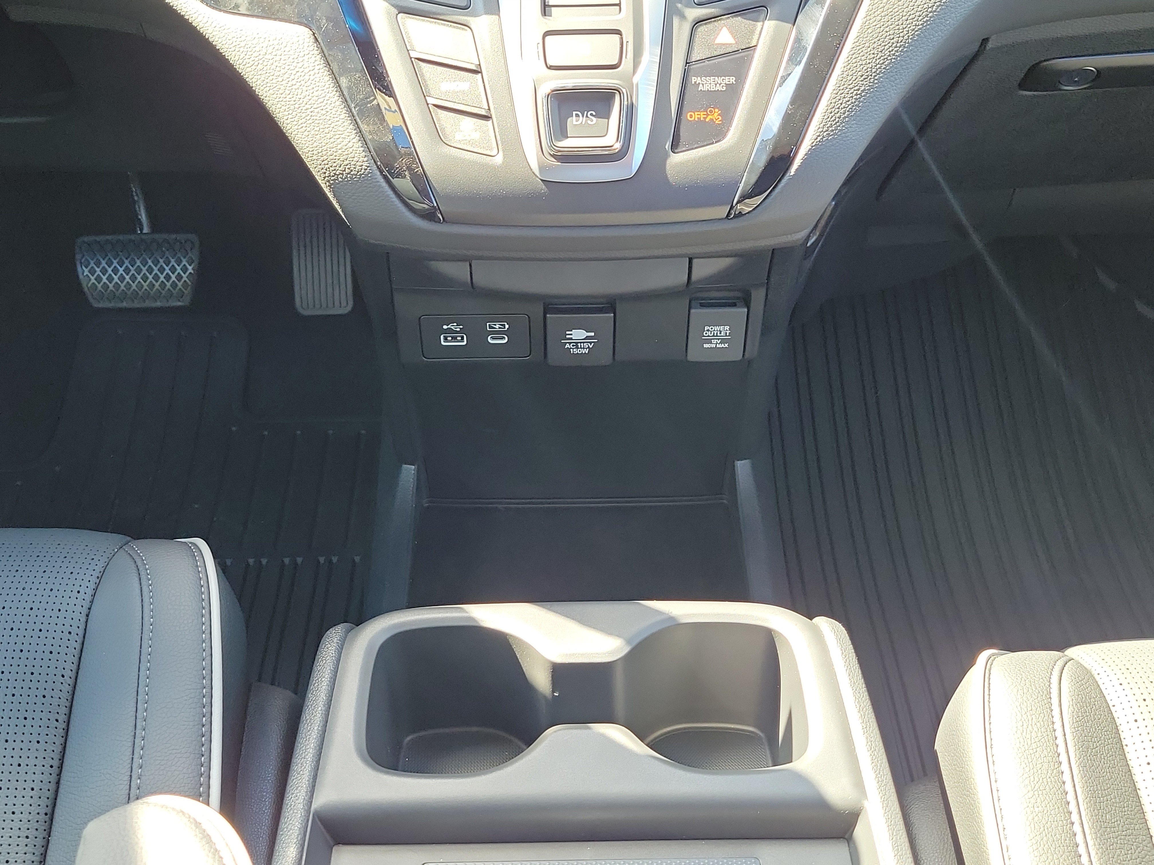2026 Honda Odyssey Elite - Photo 17