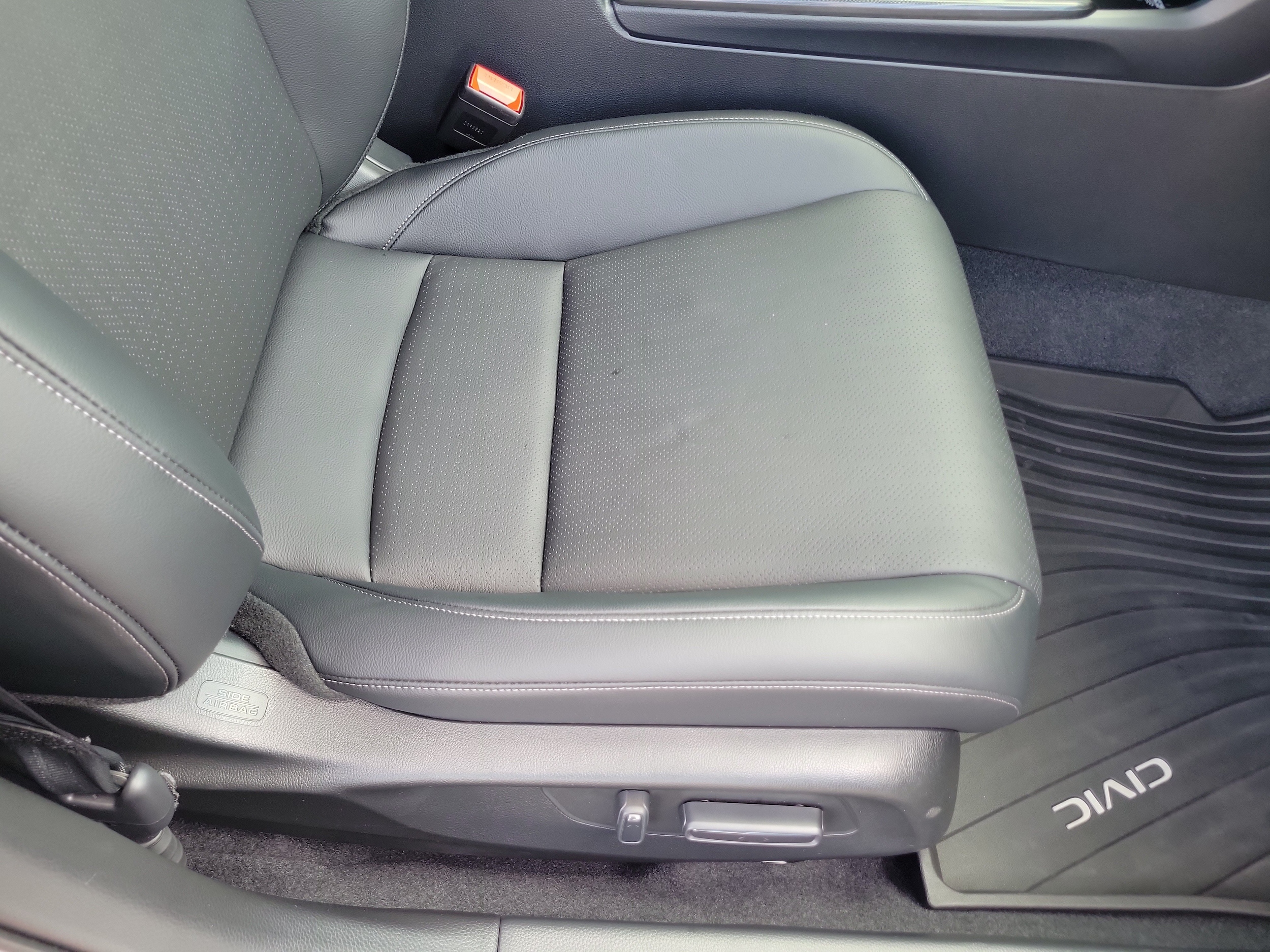 2026 Honda Civic Hatchback Sport Touring - Photo 20