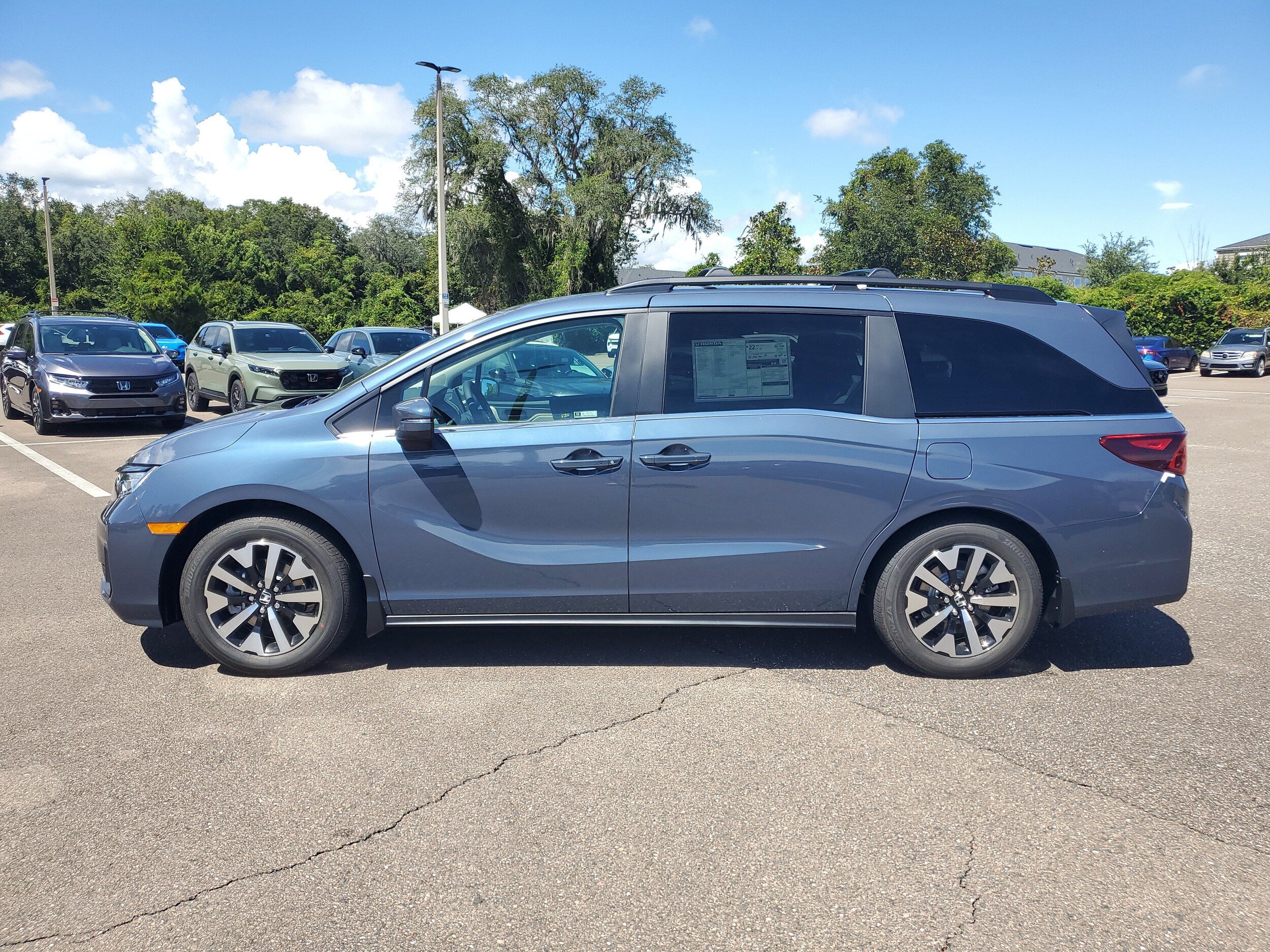 2026 Honda Odyssey EX-L photo 2