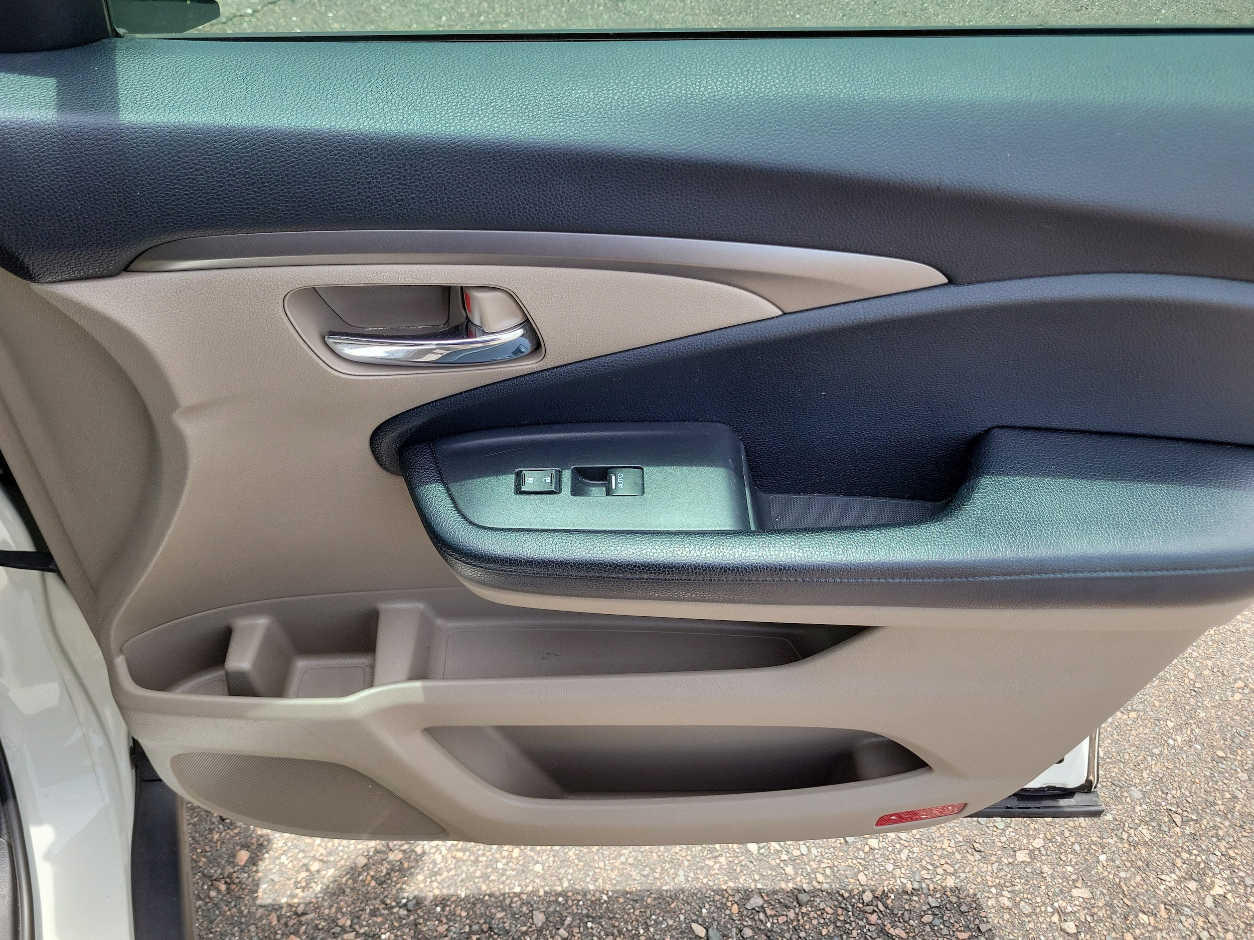 2017 Honda Pilot EX-L - Photo 22
