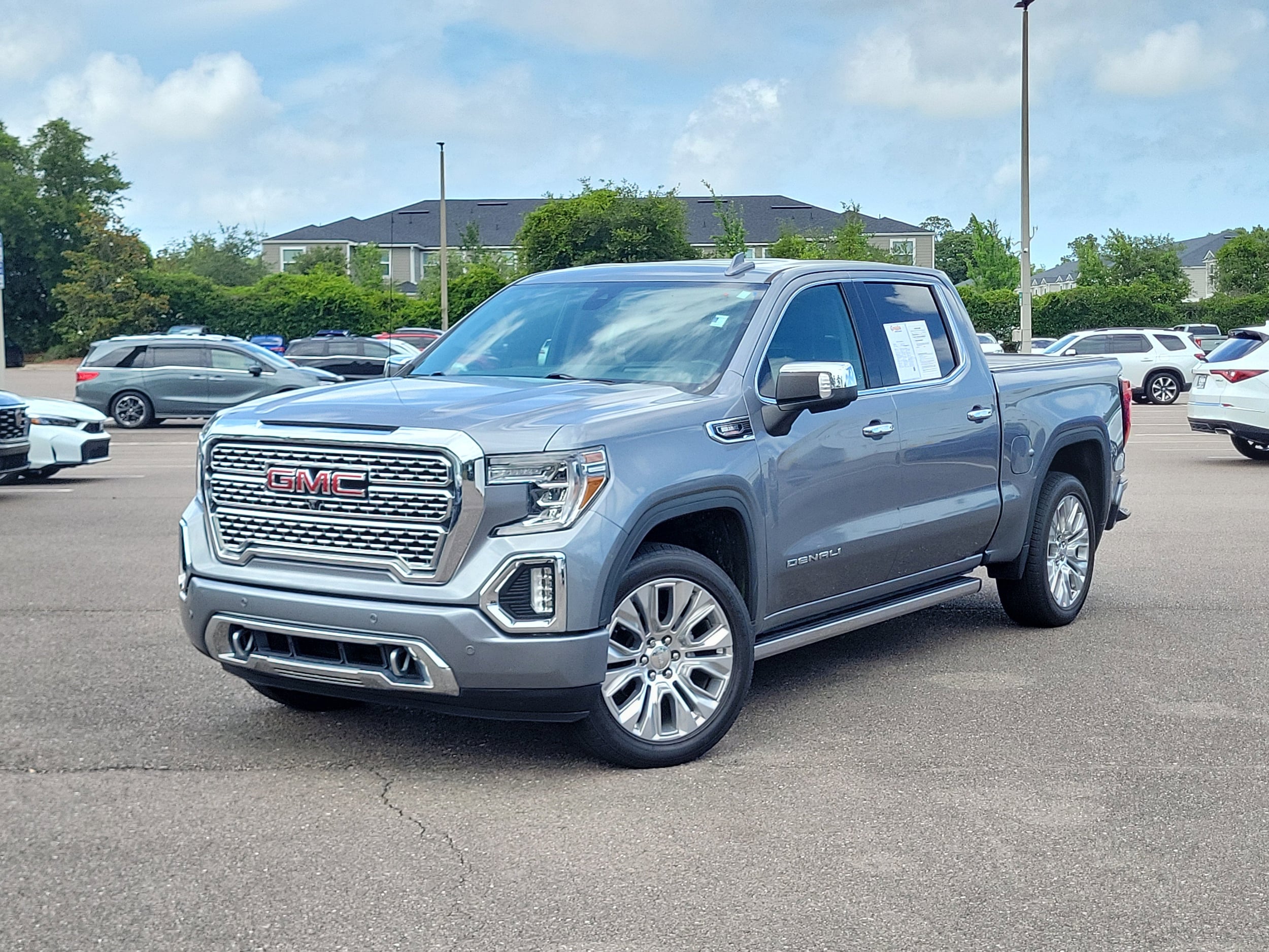 2020 GMC Sierra 4WD Crew Cab Short Box Denali's photo